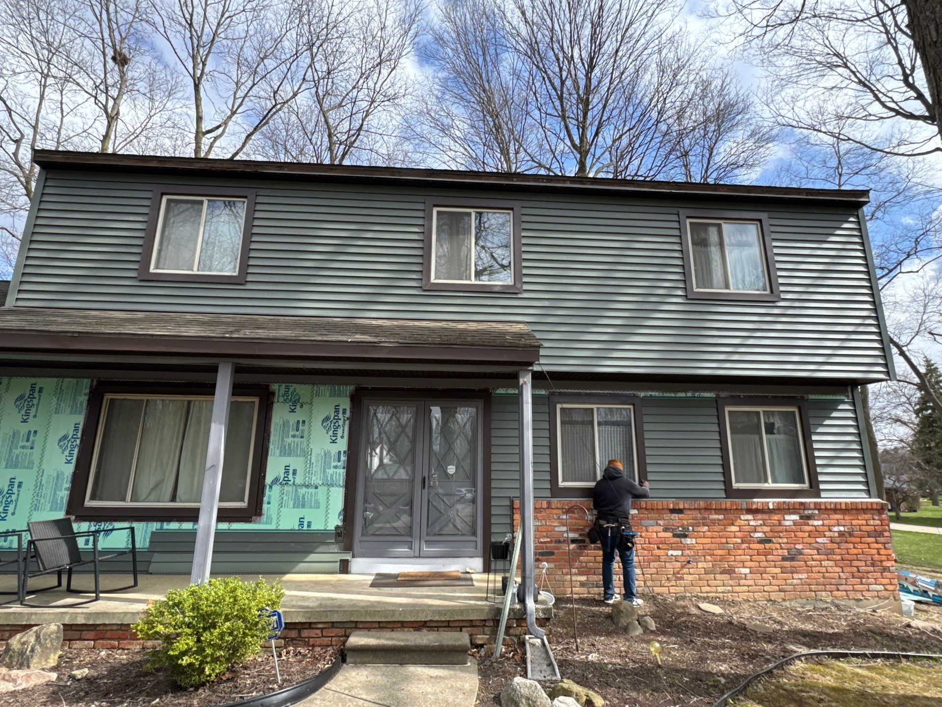 Siding Replacement using Alside Charter Oak D4.5" Deep Moss by 180 Contractors