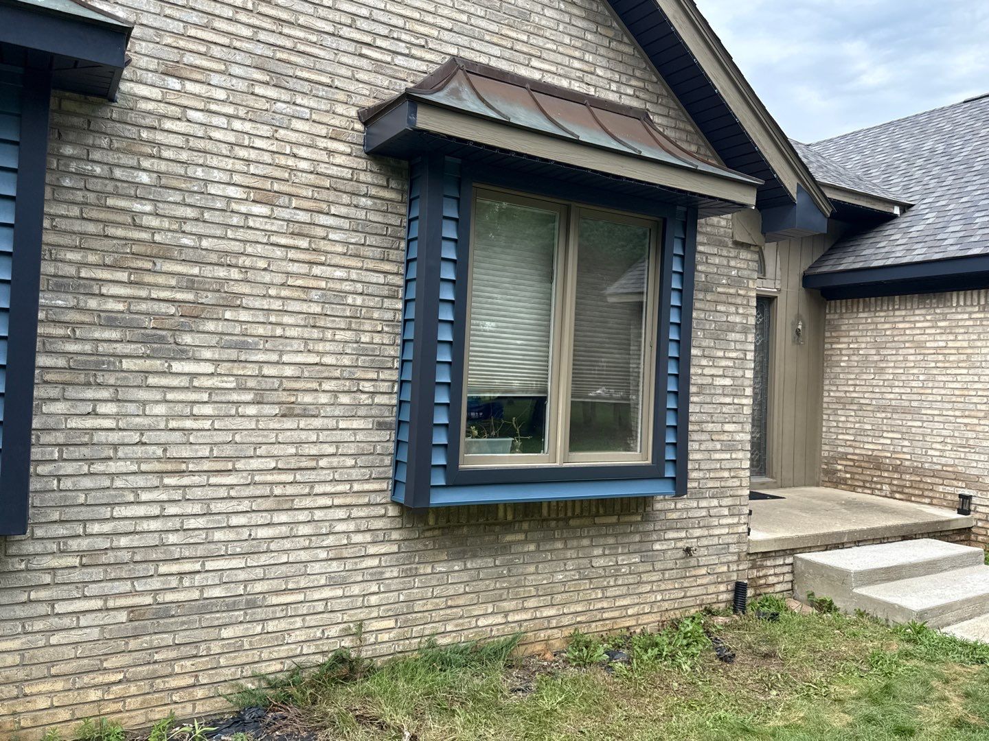 Siding Replacement using Alside Charter Oak D4.5" Laguna Blue by 180 Contractors