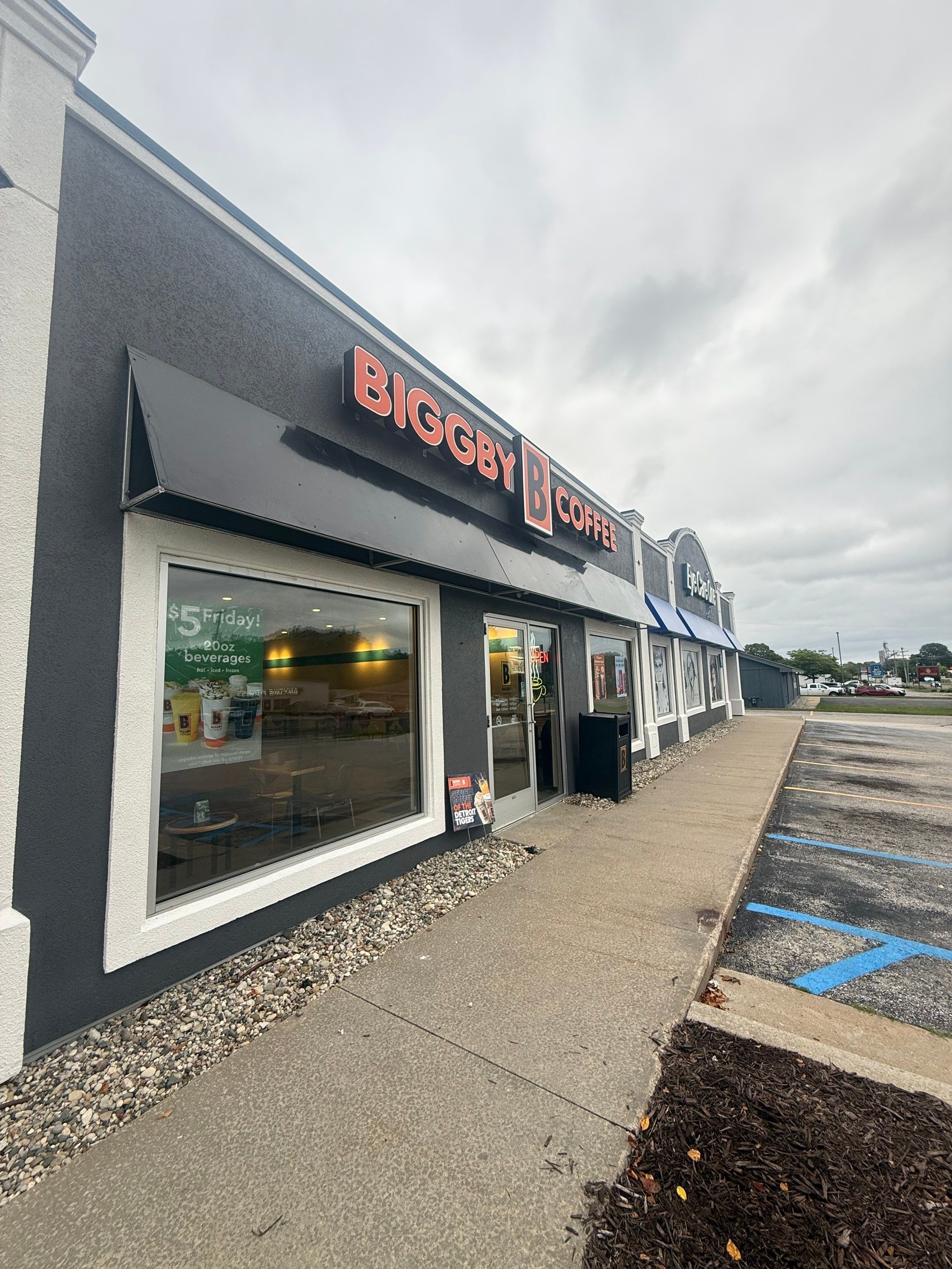 Bold Transformation: Exterior Repaint with Peppercorn & Snowbound by Gordon Painting