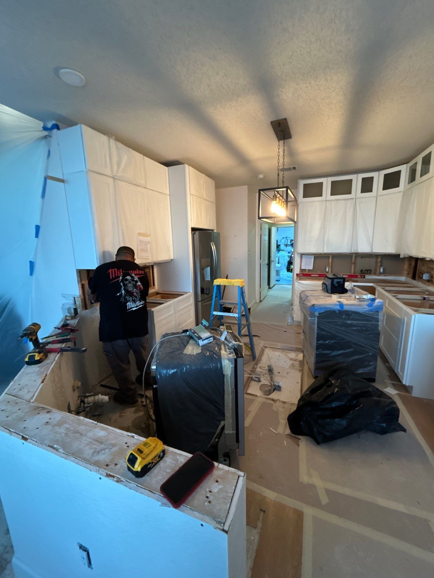 10-Day Luxury Kitchen: Custom Artistry & Waterfall Island Elegance by Tibi Soli LLC