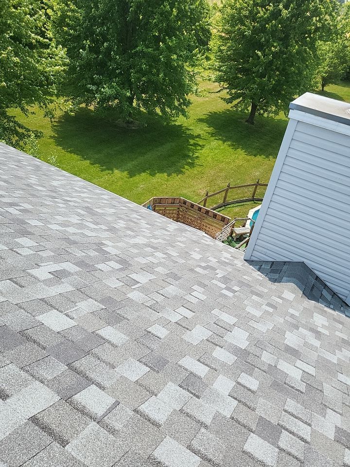 ATLAS PINNACLE COLOR: COASTAL GRANITE by Eagle Eye Roofing