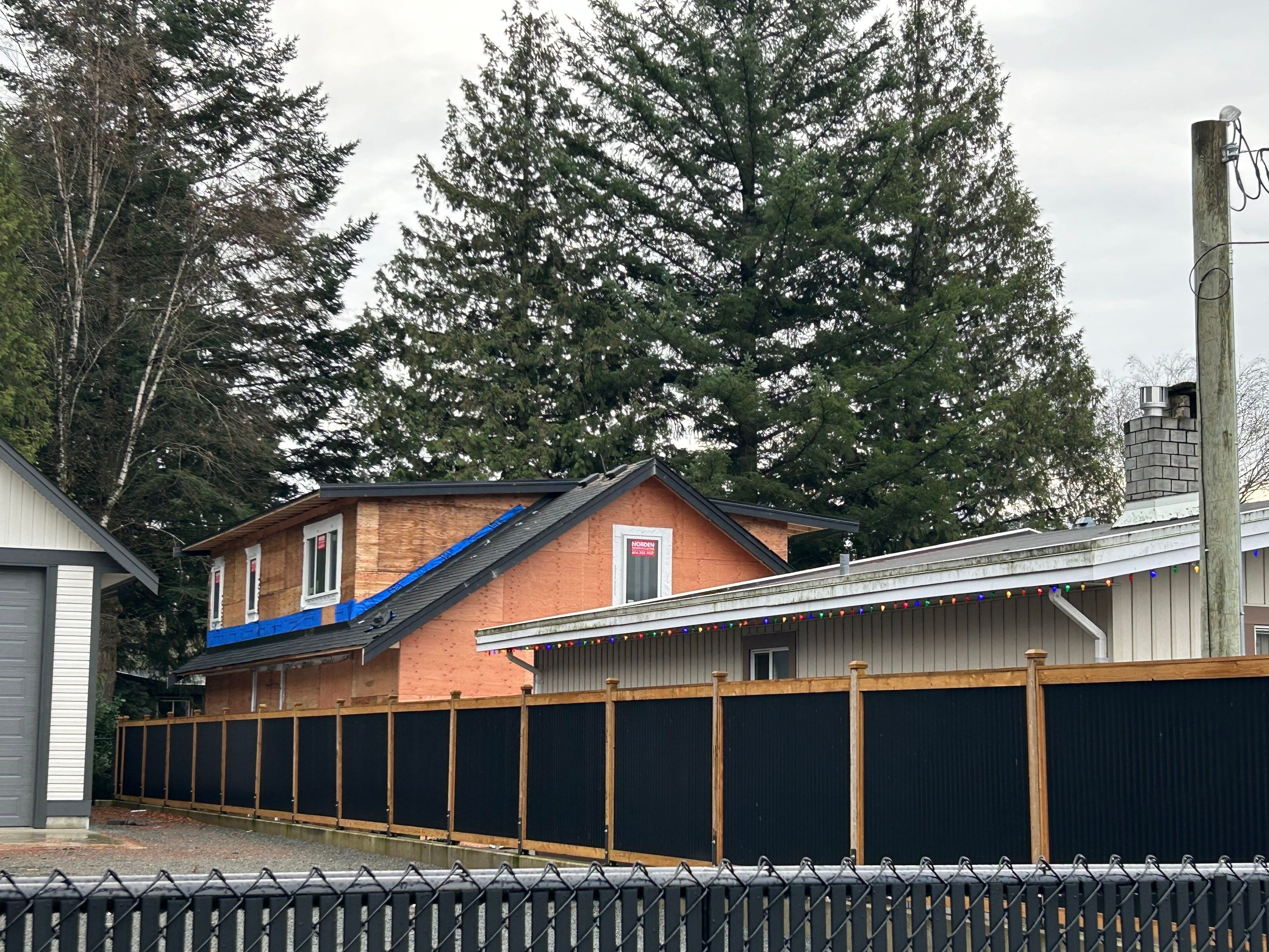 Residential Roofing Installation using GAF Charcoal HDZ by Top Notch Roofing Inc