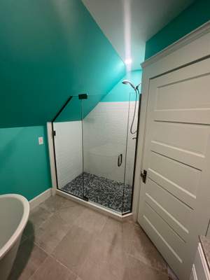 Bathroom Remodel w/ Swanstone Shower Walls & Slipper Tub