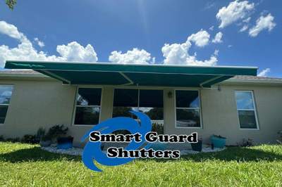 Retractable Awning in Erin Green