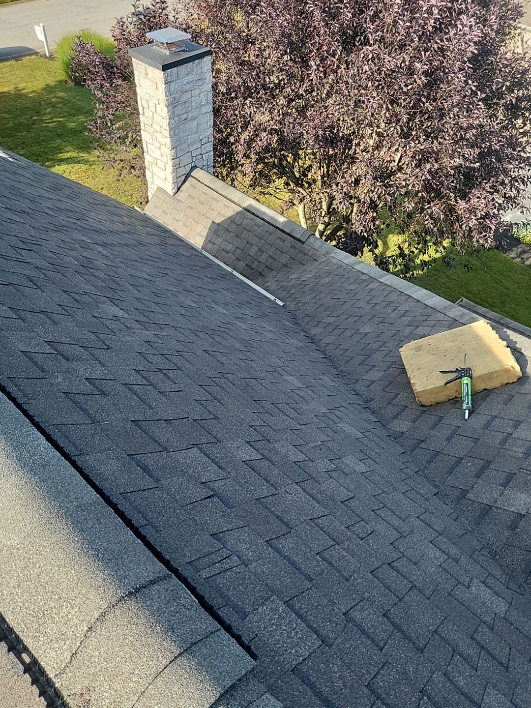 ATLAS PINNACLE COLOR: WEATHERED WOOD by Eagle Eye Roofing