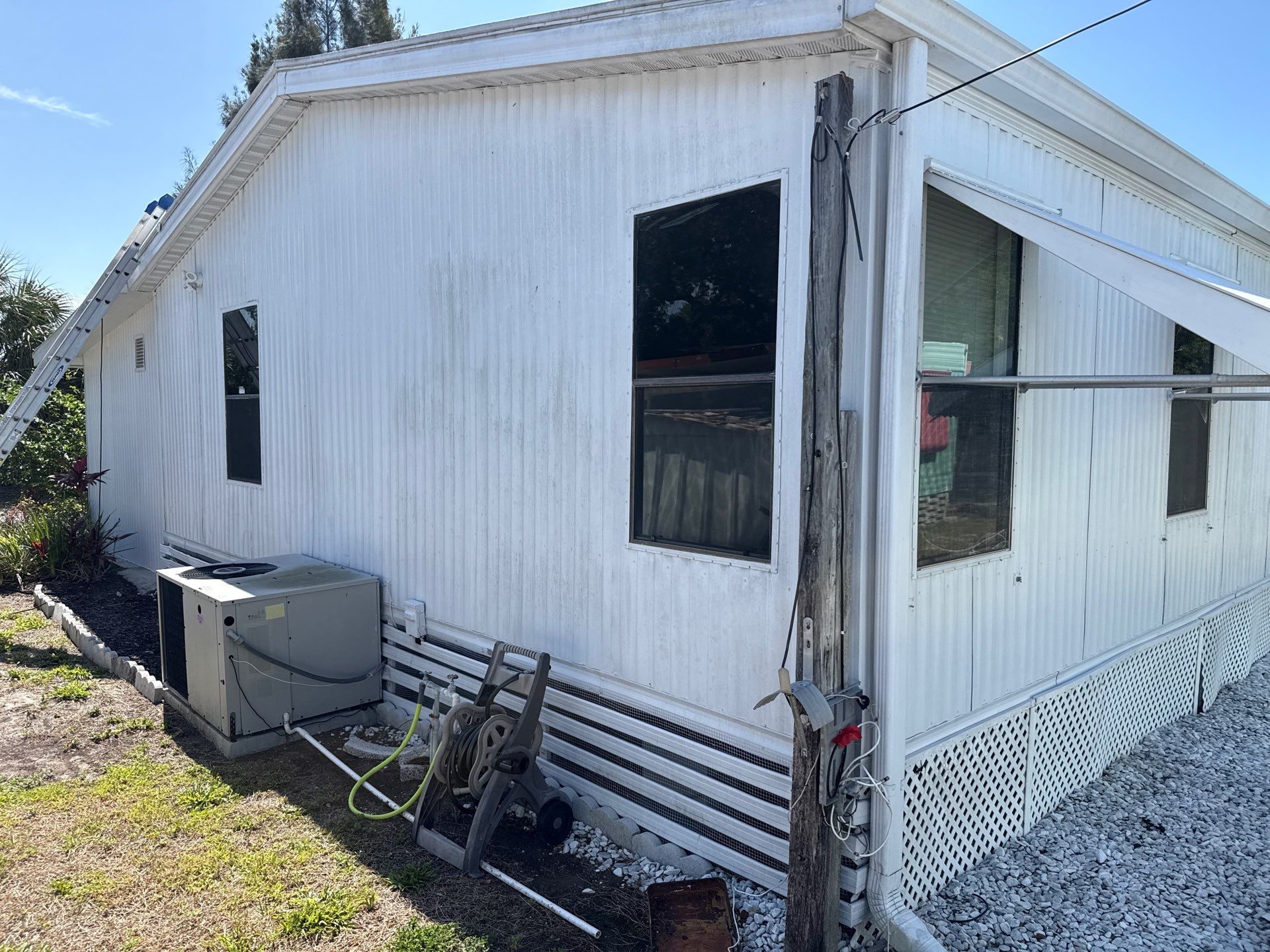 Mobile Home Soft Wash & TPO Roof Cleaning in Plaza Estates – Bradenton, FL by Sunshine AquaWash