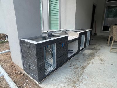 Summer Kitchen using Sophalx Crew