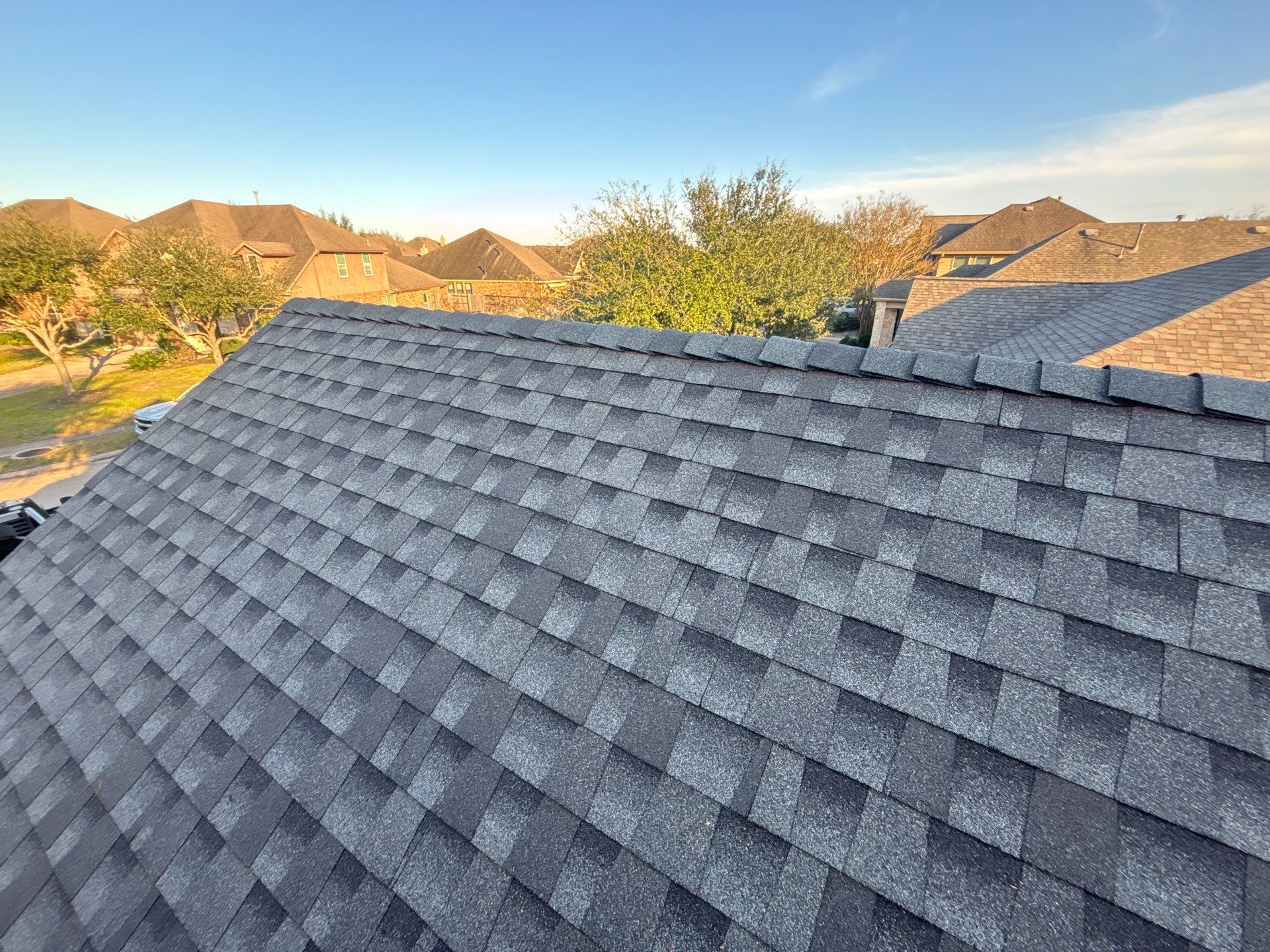 GAF HDZ - Weathered Wood by Elite Roofing LLC