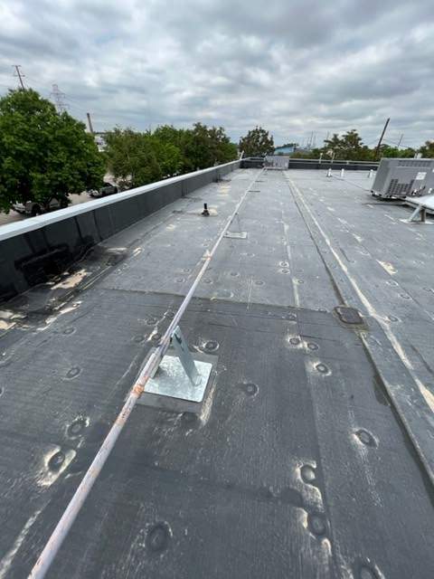 Commercial Roofing Installation using MuleHide EPDM .60 - BLACK by A to Z Roofing