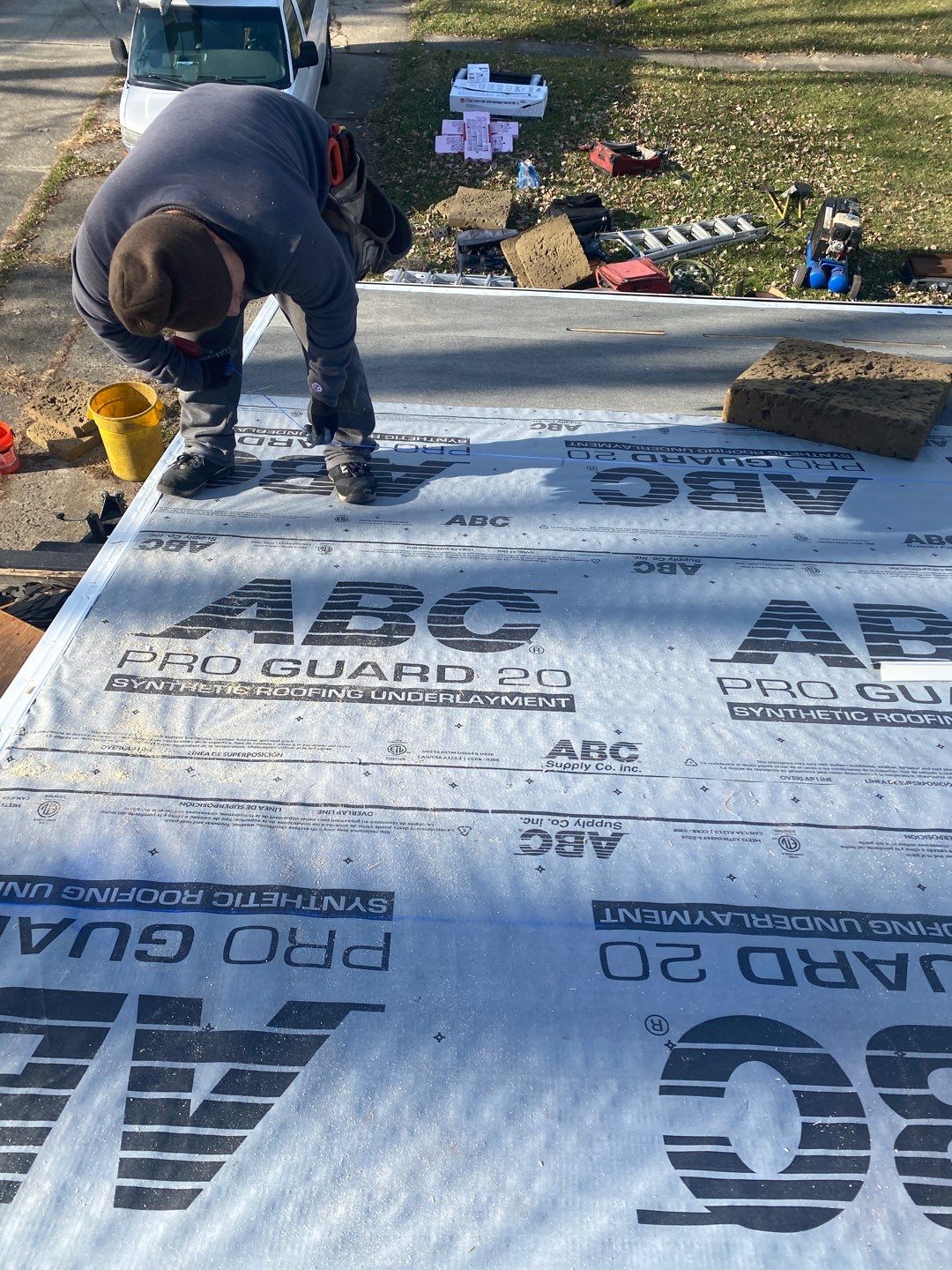 Residential Roofing Installation using Owens Corning Oakridge, Desert Tan by Absolute Roofing and Construction