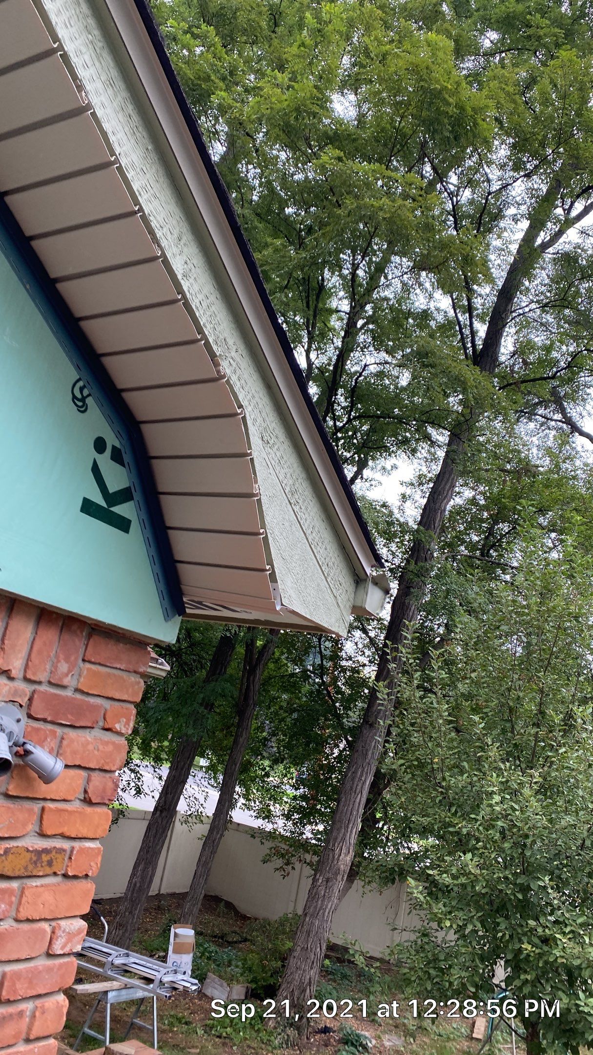 Siding Replacement using CertainTeed Restoration Classic D5 by 180 Contractors
