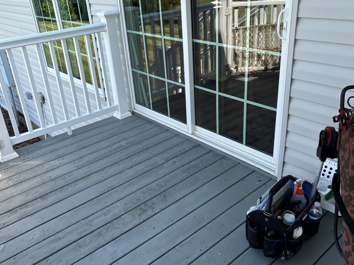 Coated Deck using AcryFin by DuraSeal