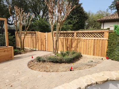 Premium Privacy : Fence with Lattice Top
