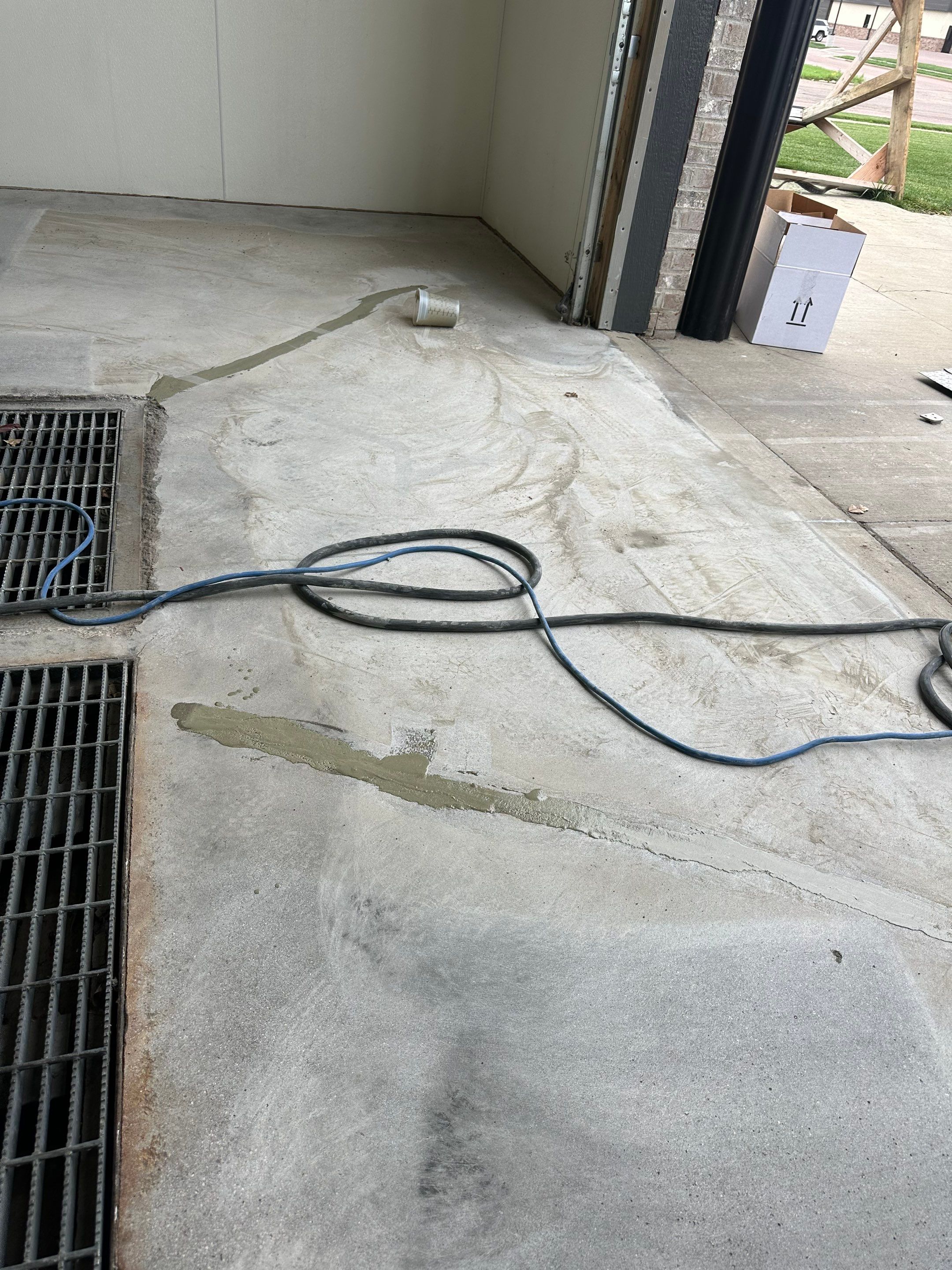 Commercial Grey Speckled Epoxy Floor Coating for Industrial Workshop by Select Painting, Coatings & Garage Cabinets