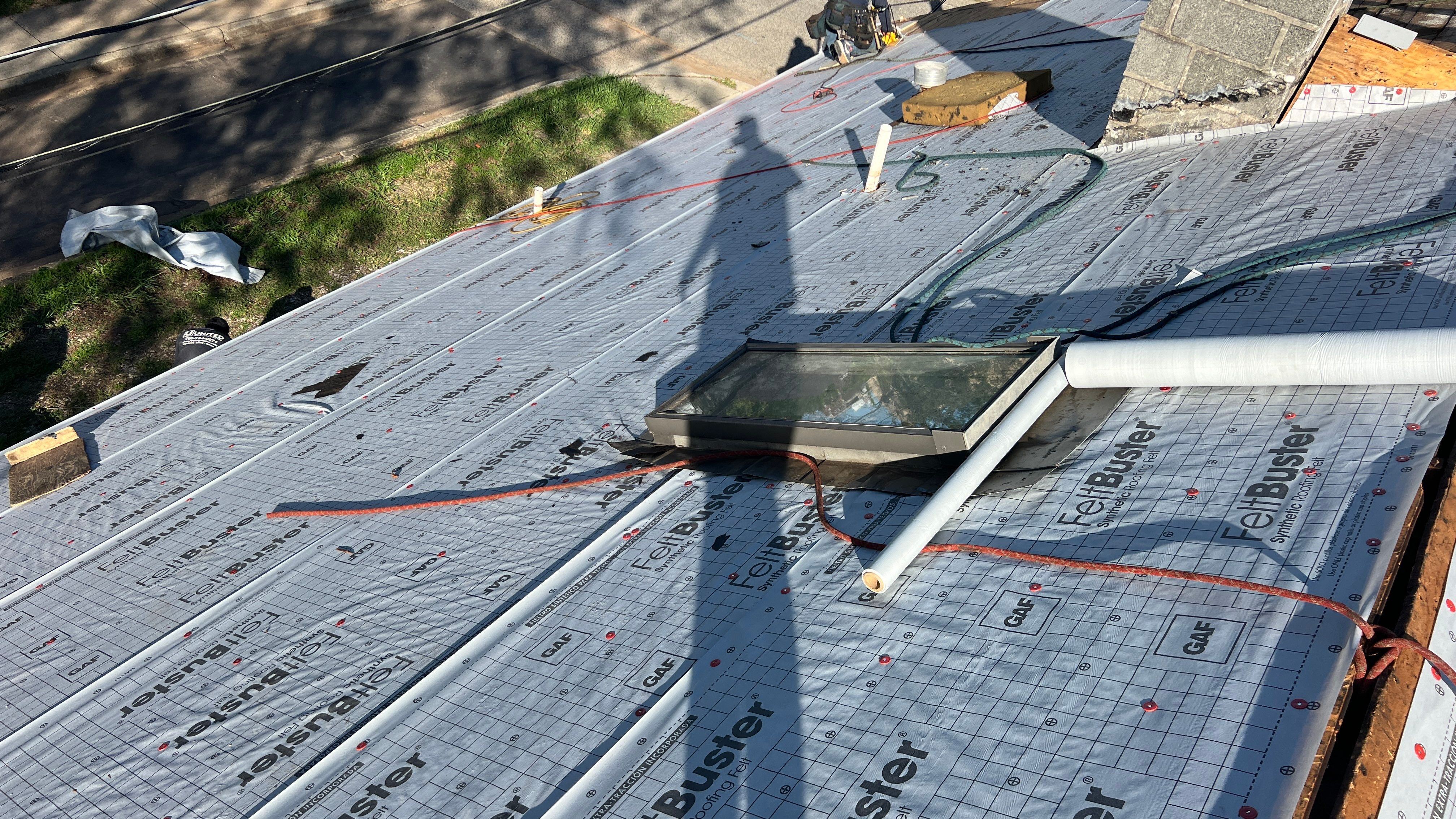 Morabit Office Building by United Contracting and Roofing