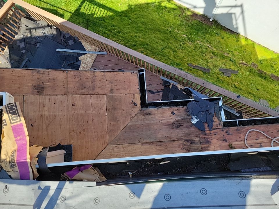 Residential Roofing Installation using Malarkey Highlander with Vented Ridge by Orezona Building & Roofing Company, Inc.
