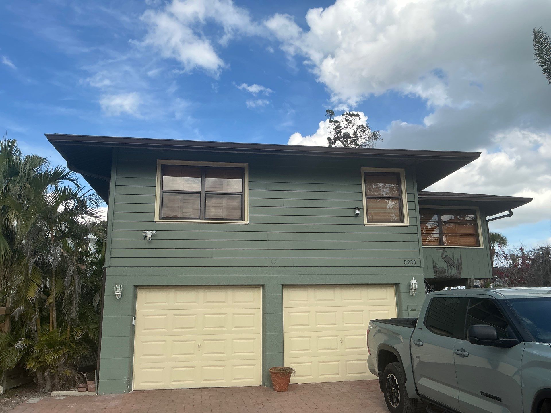 White Soffit and Fascia Installation in Longboat Key FL by Gutter Professors