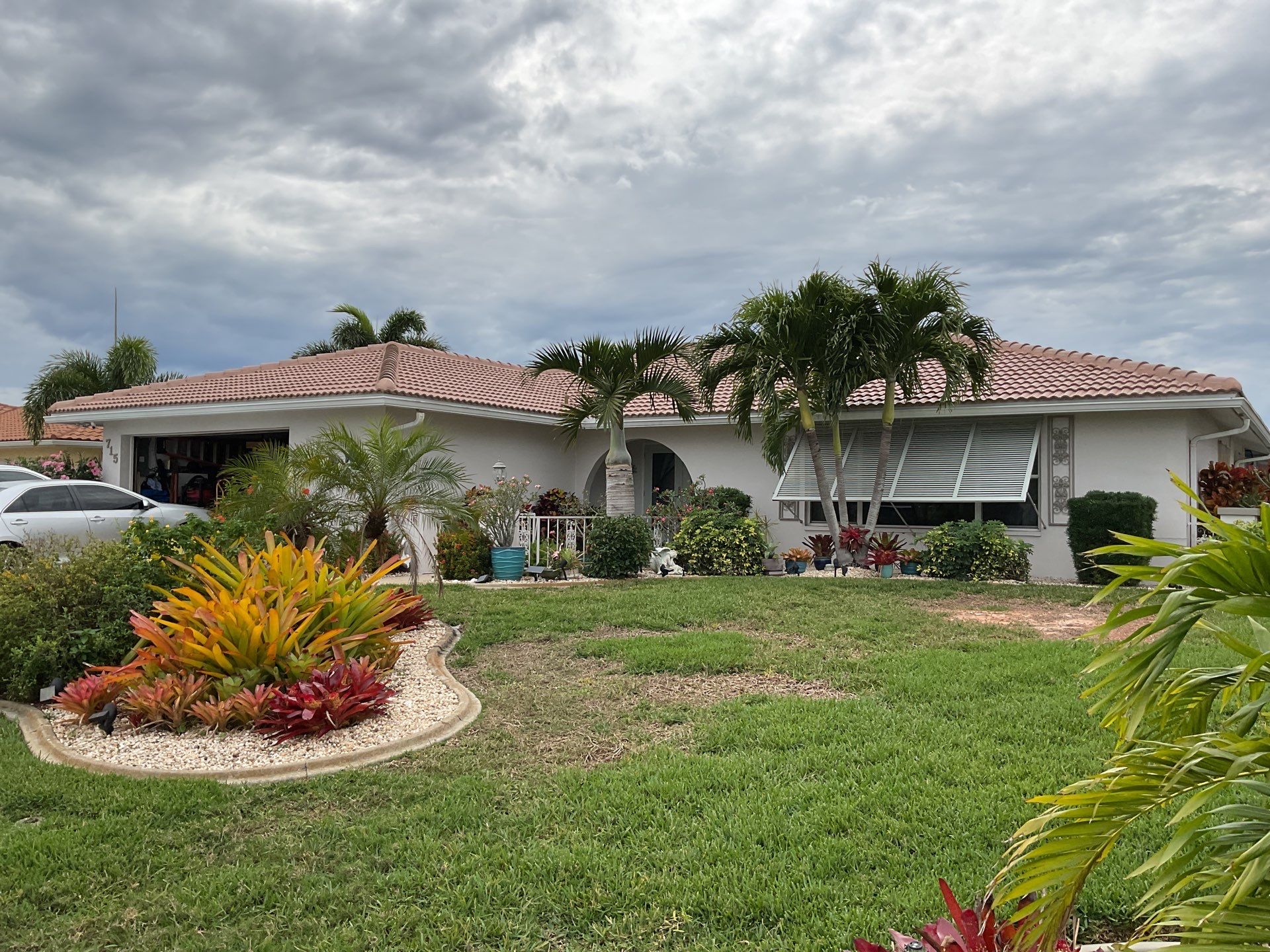 7-Inch Seamless Gutters for Punta Gorda FL by Gutter Professors