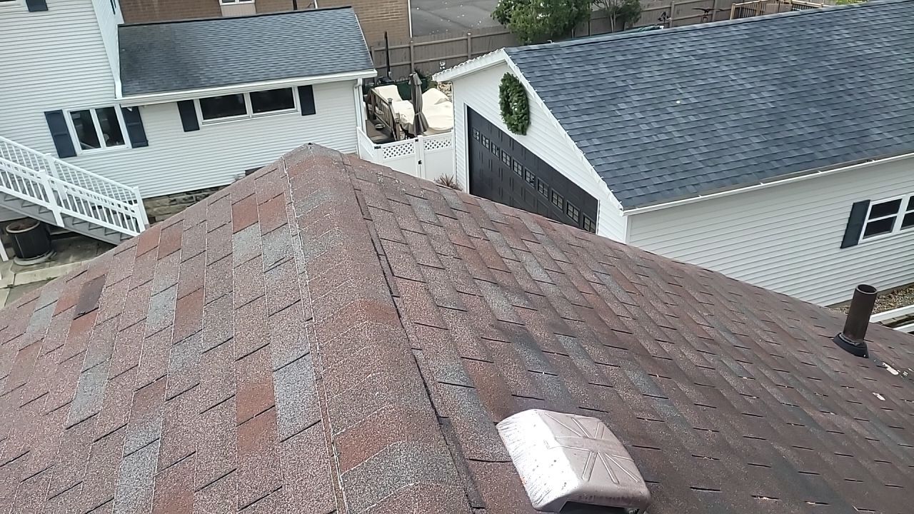 ATLAS PINNACLE COLOR: PRISTINE HEATHER by Eagle Eye Roofing
