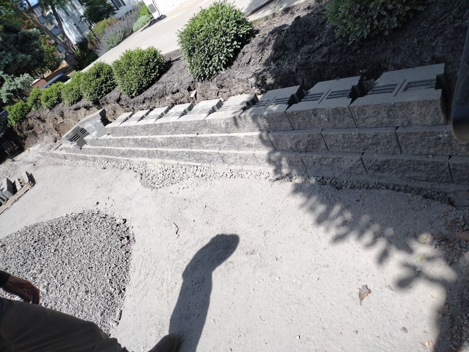 Replacement of existing retaining wall.  by New Horizon Landscapes