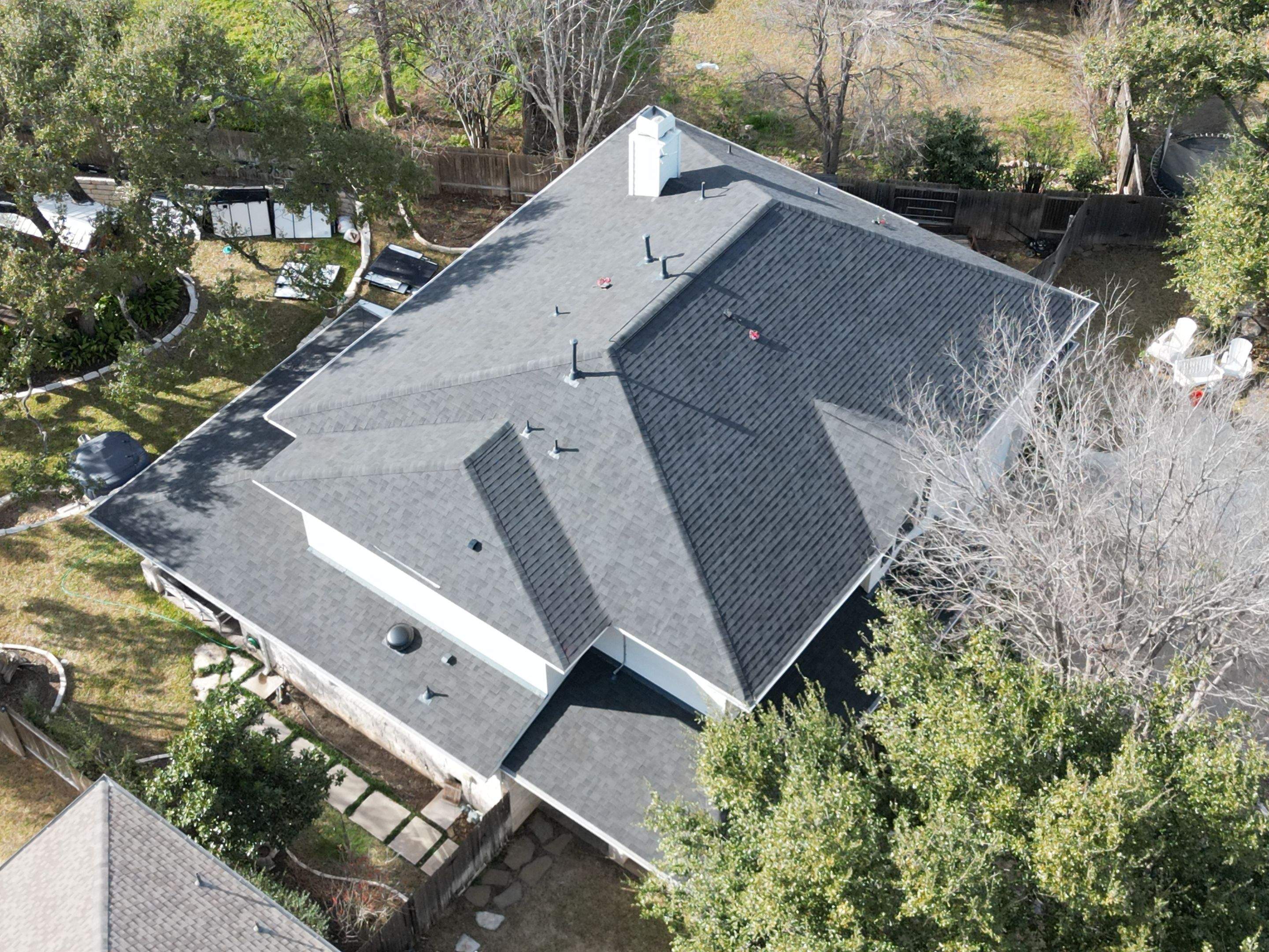 Brilliant Black - Malarkey Highlander by RoofsOnly.com