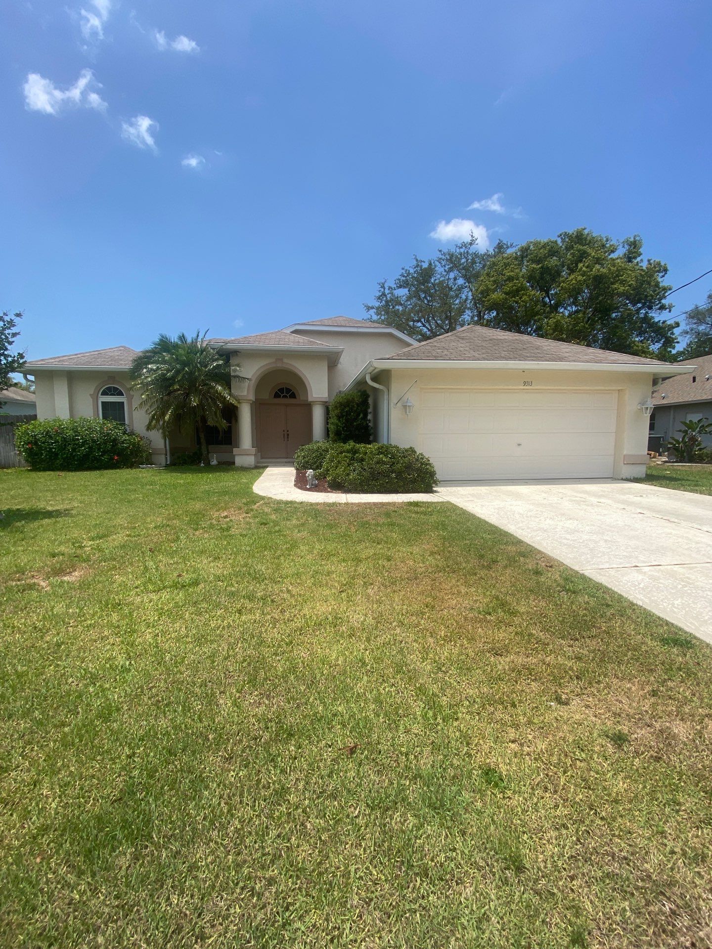 Roof Replacement in Spring Hill, FL by Steadfast Roofing 
