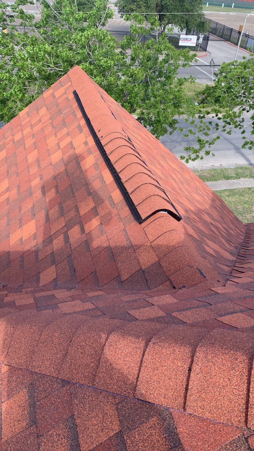 Sinton ShowStopper by Bayfront Roofing and Construction