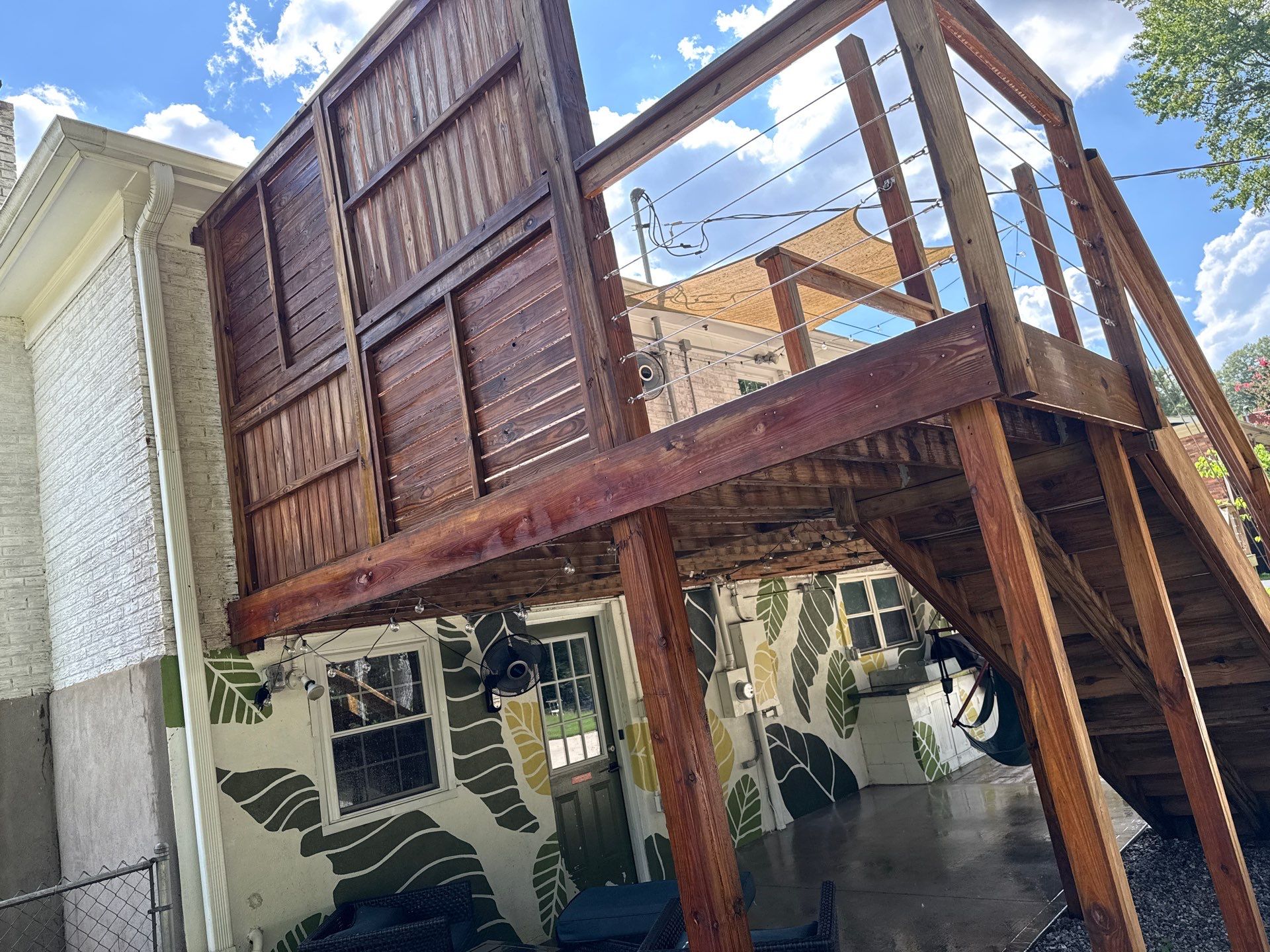 Wood Deck using Wood Sealant by DuraSeal