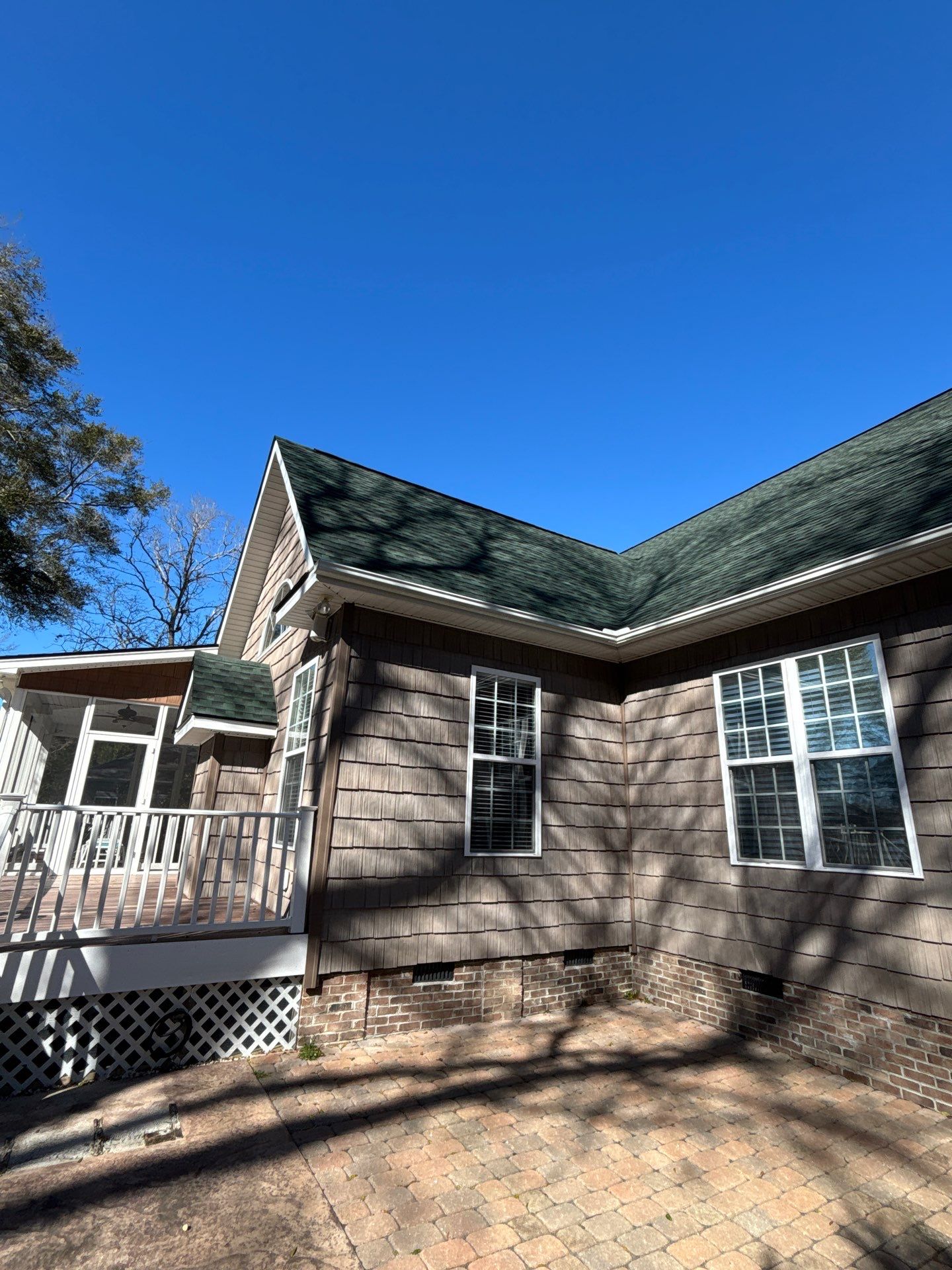 GAF HDZ - Hunter Green by Linta Roofing