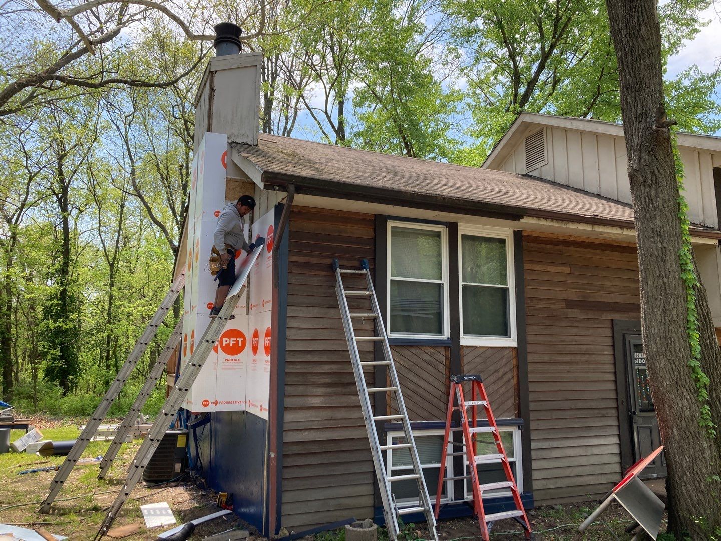 Siding Installation and Roof install with OC Oakridge by EEC  Windows, Siding & Roofing 