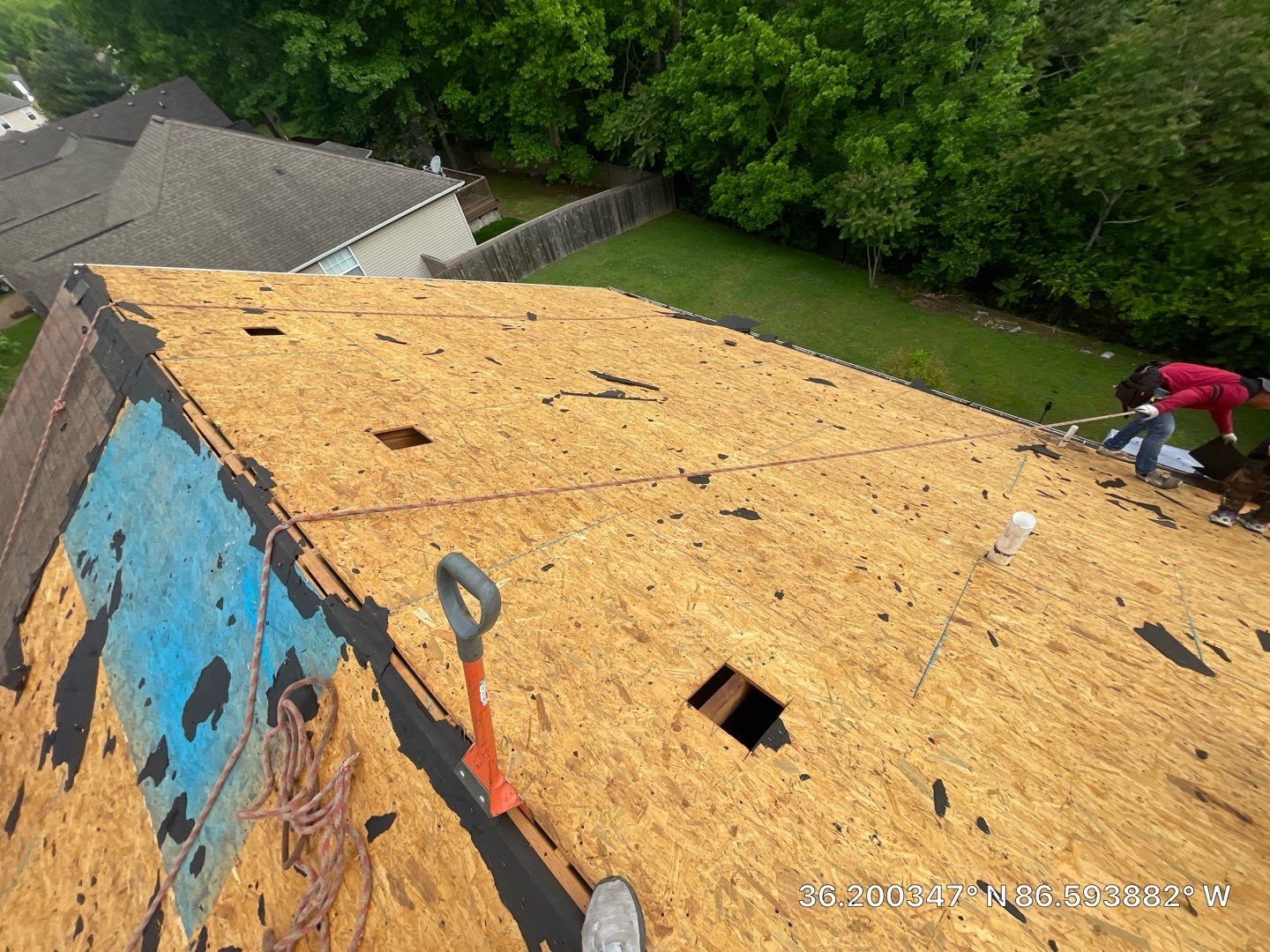 Residential Roofing Installation using Owens Corning Oakridge Roofing System by Undersun Roofing 