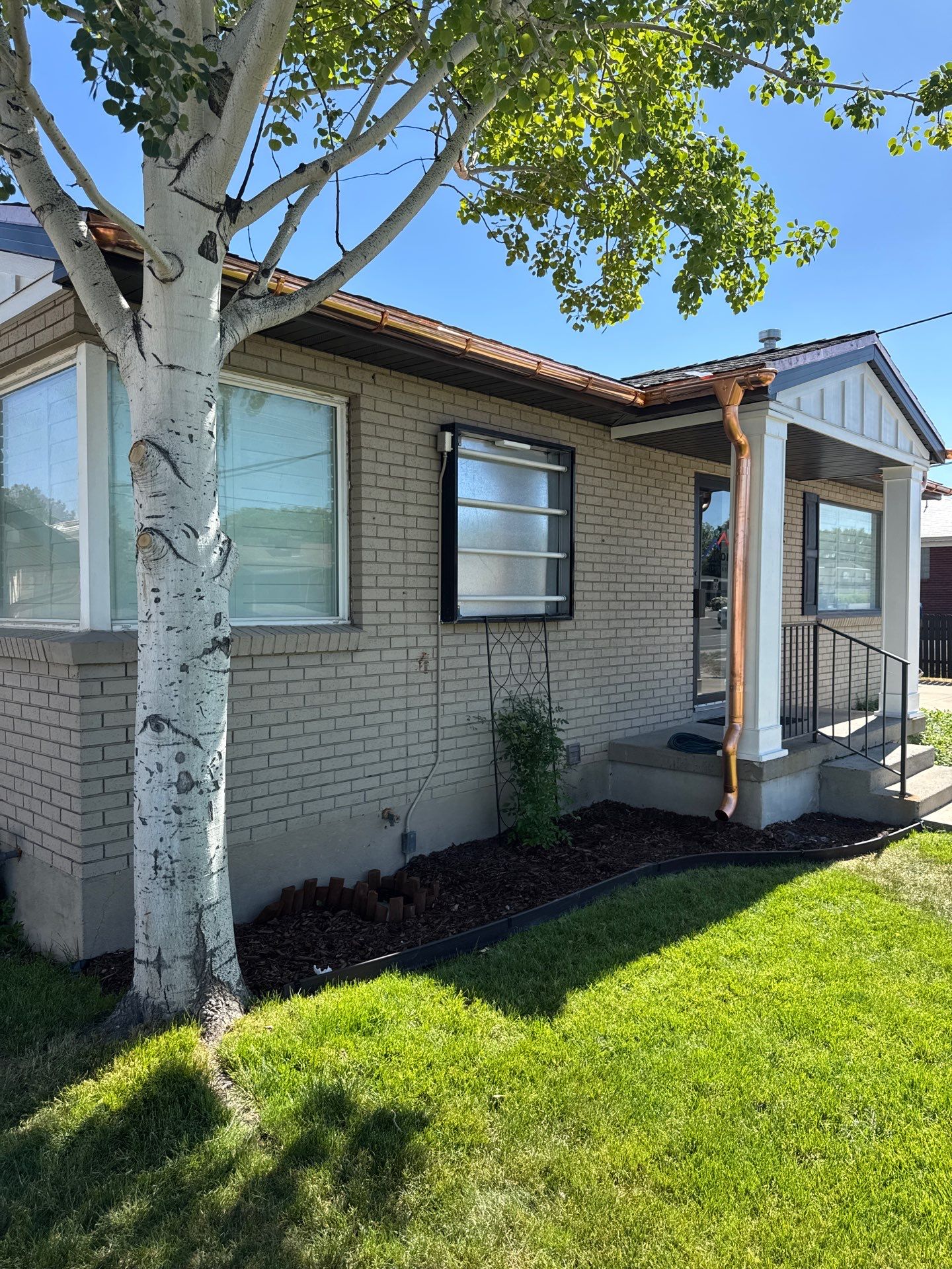 OFFICE COPPER by Master Rain Gutters.