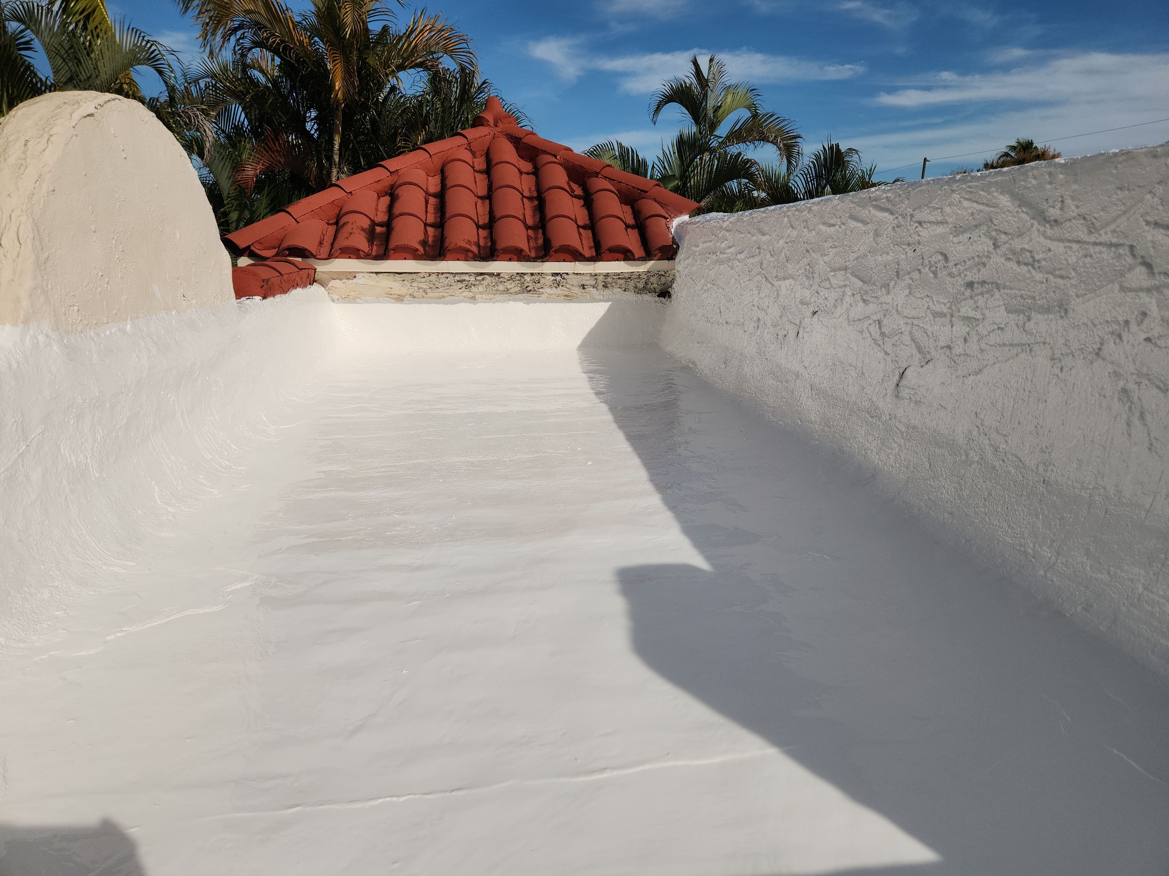 Expert Silicone Roof Coating in Hollywood – Aastro Roofing Delivers Long-Lasting Protection by Aastro Roofing