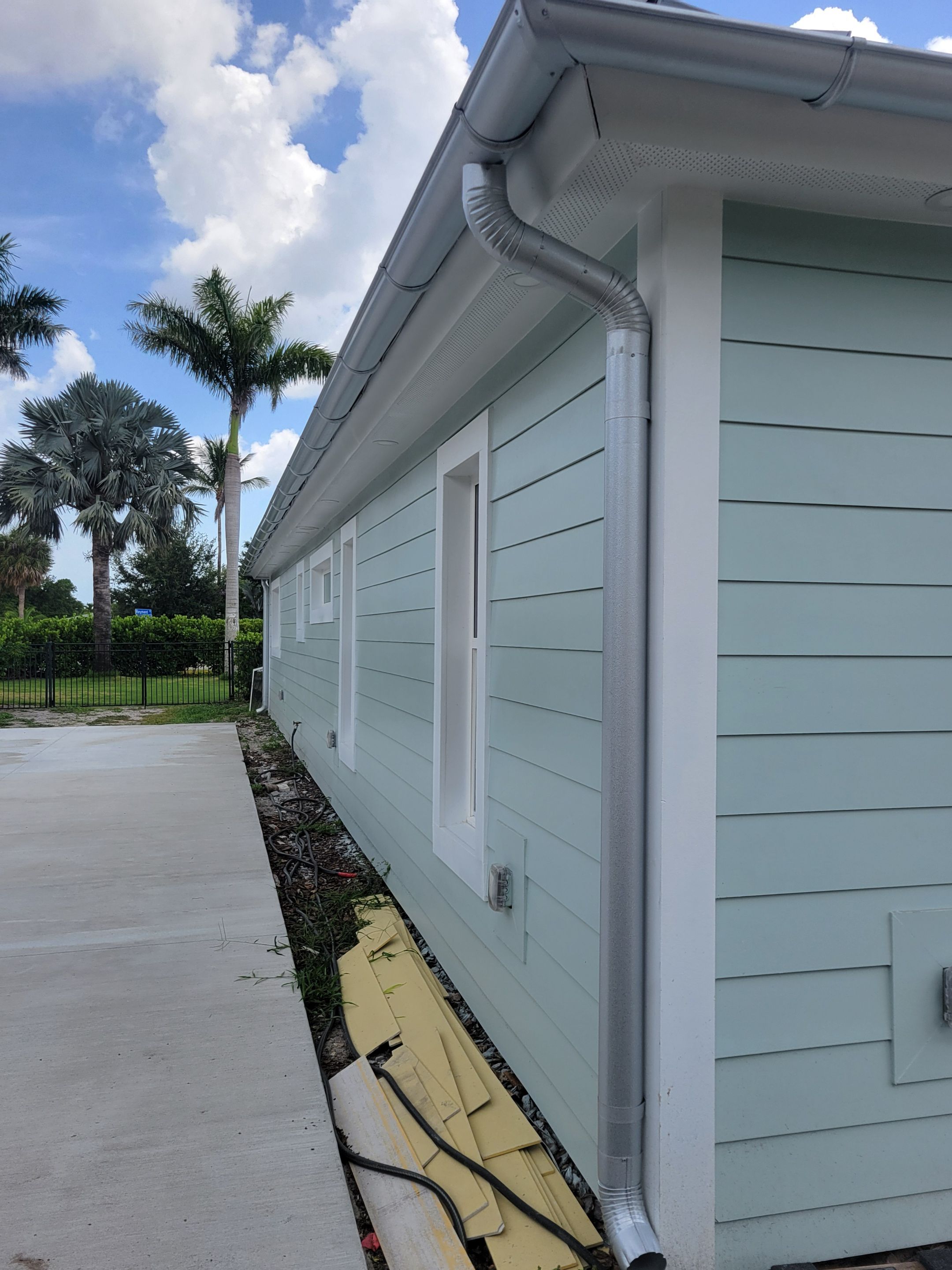 Half-Round Aluminum Gutters in Fort Myers FL by Gutter Professors