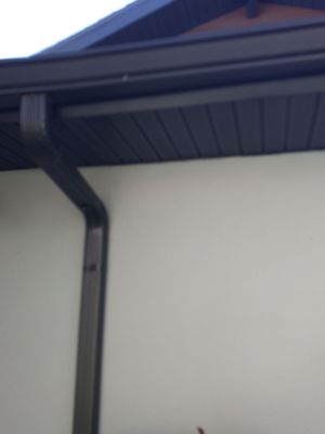 Dark Bronze Soffit Installation in Sarasota FL