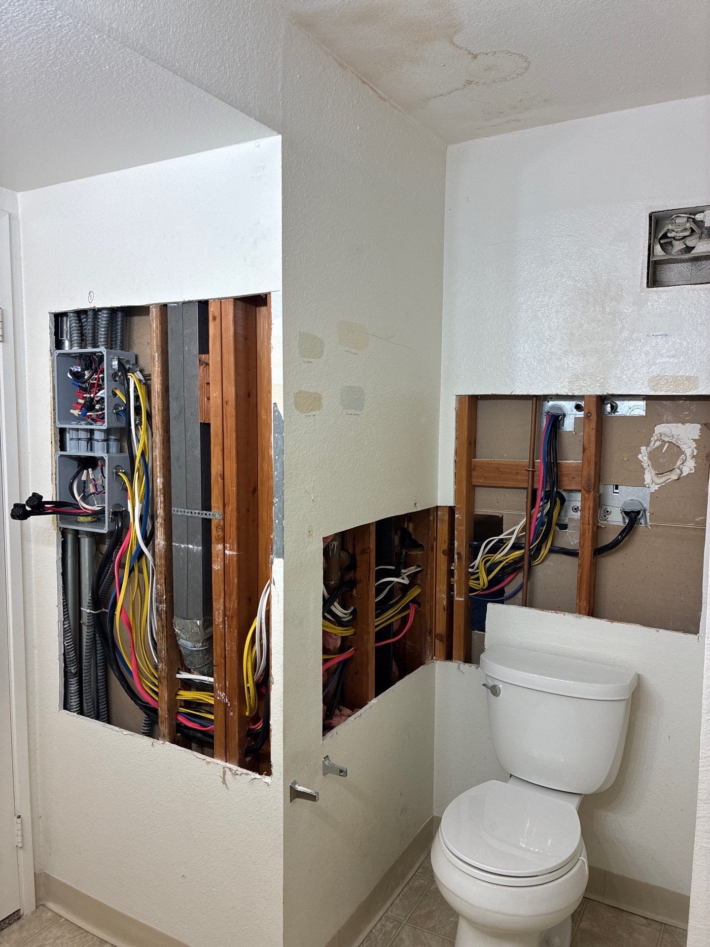 San Diego Residential Electrical Panel Upgrade and Relocation by Andre Electric