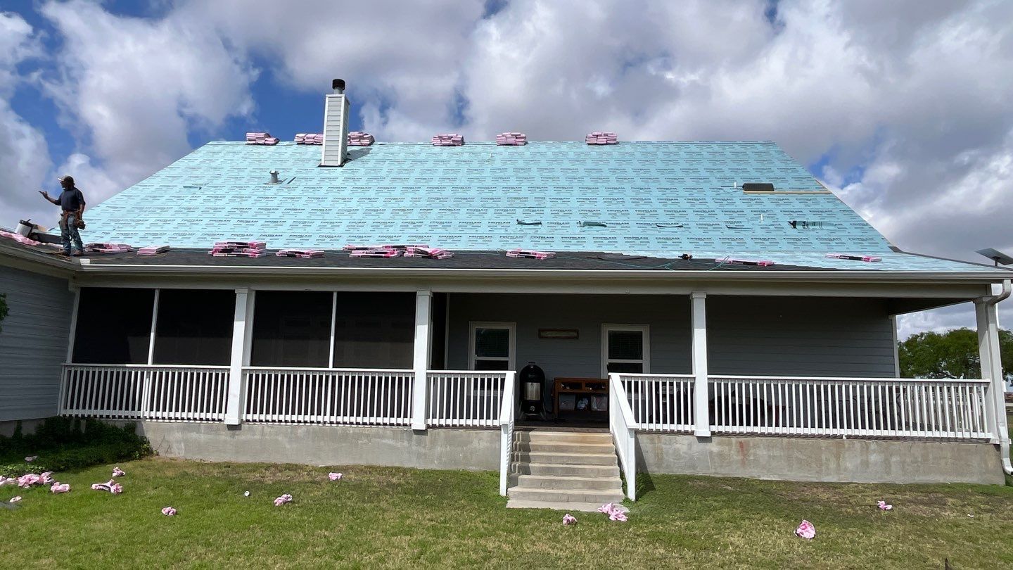 Big South Side Country Home by Bayfront Roofing and Construction