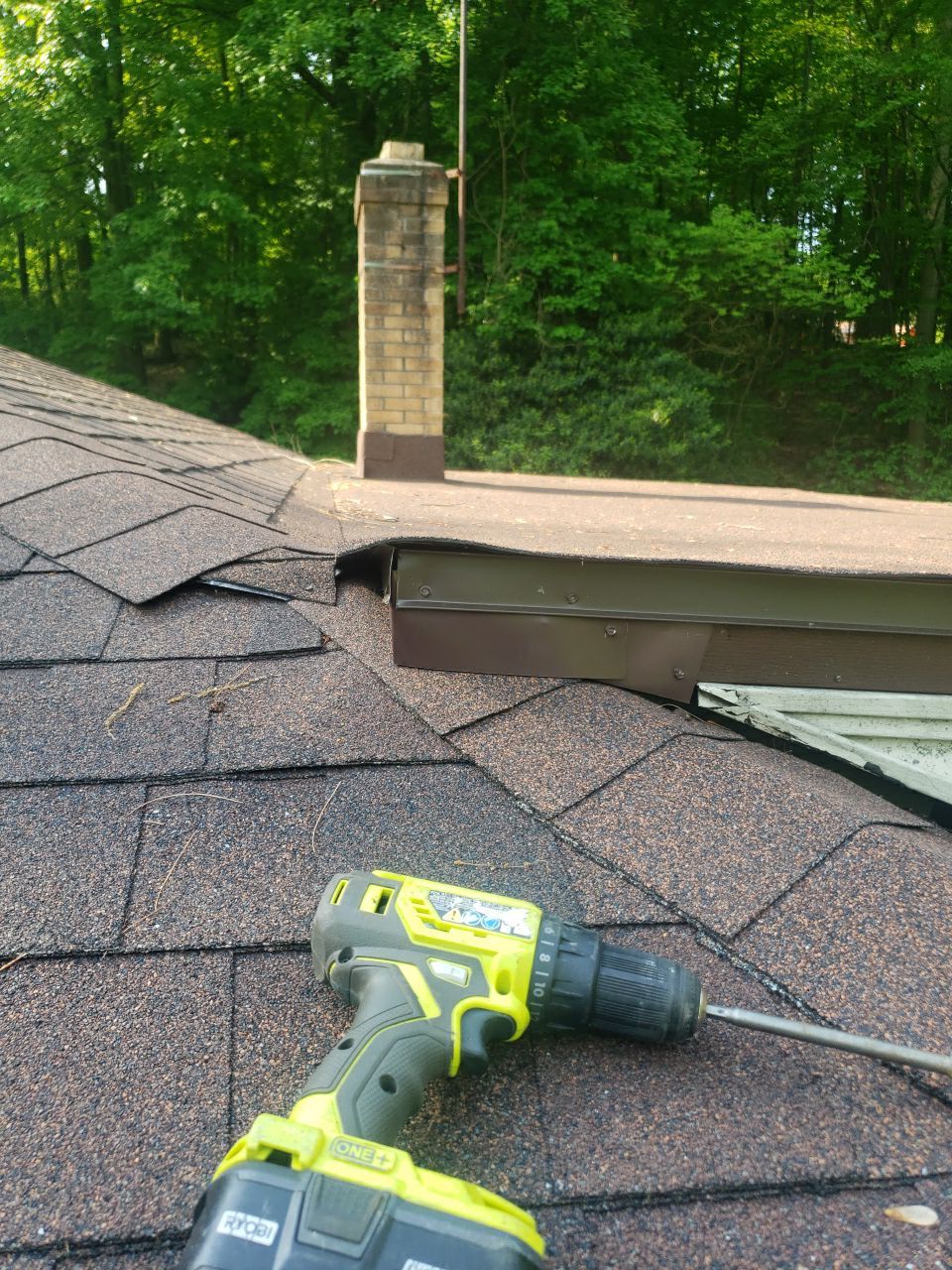 Atlas Pinnacle Pristine Scotchgard: Hickory Drip Edge: Musket brown by Eagle Eye Roofing