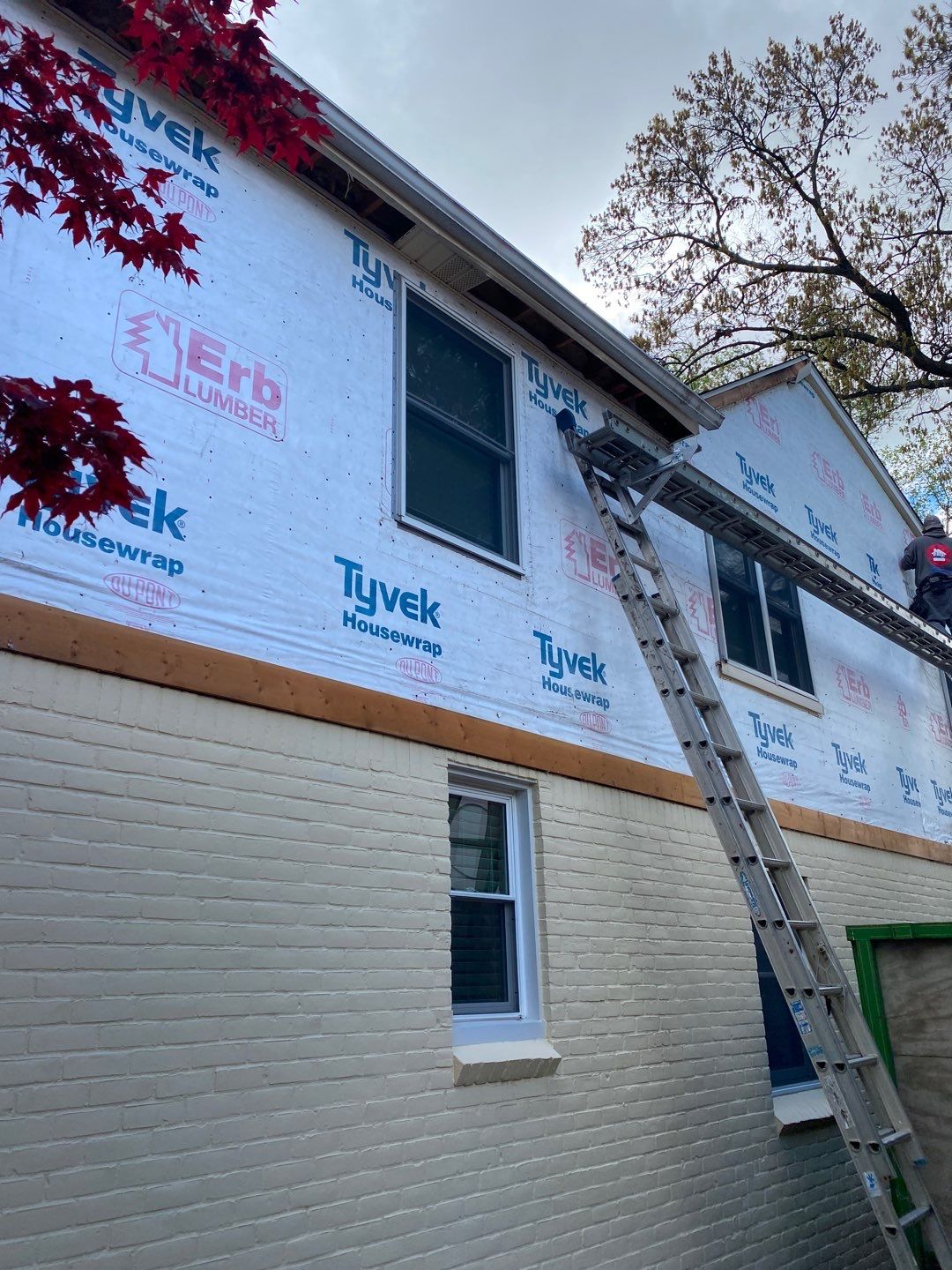 Siding Replacement using CertainTeed Restoration Classic D5 by 180 Contractors