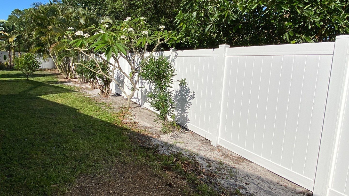 Bradenton, FL 6ft. Tall White Vinyl Privacy Fence by Asap fence and gates, LLC