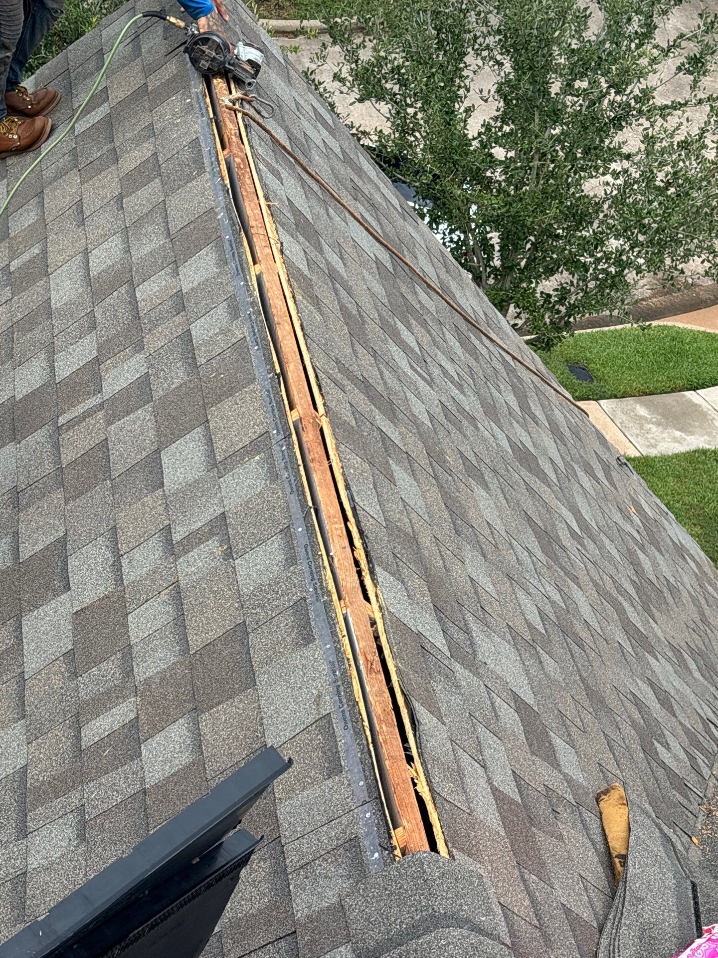 Residential Roofing Installation using Owen's Corning Duration (Lifetime) Shingles by Roof Repair Company