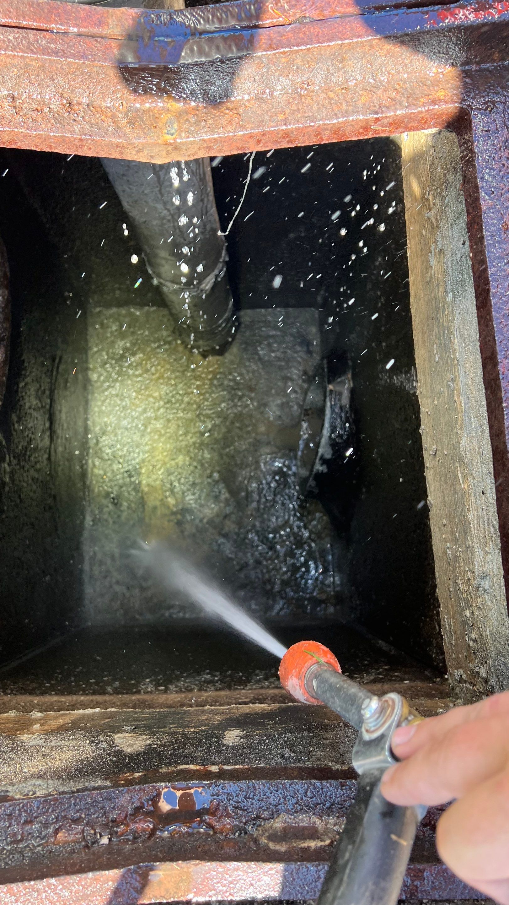 North Naples Neighborhood Catch Basin Cleaning by APS Power & Water