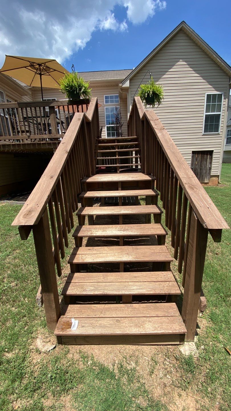 Deck using Wood Sealant by DuraSeal