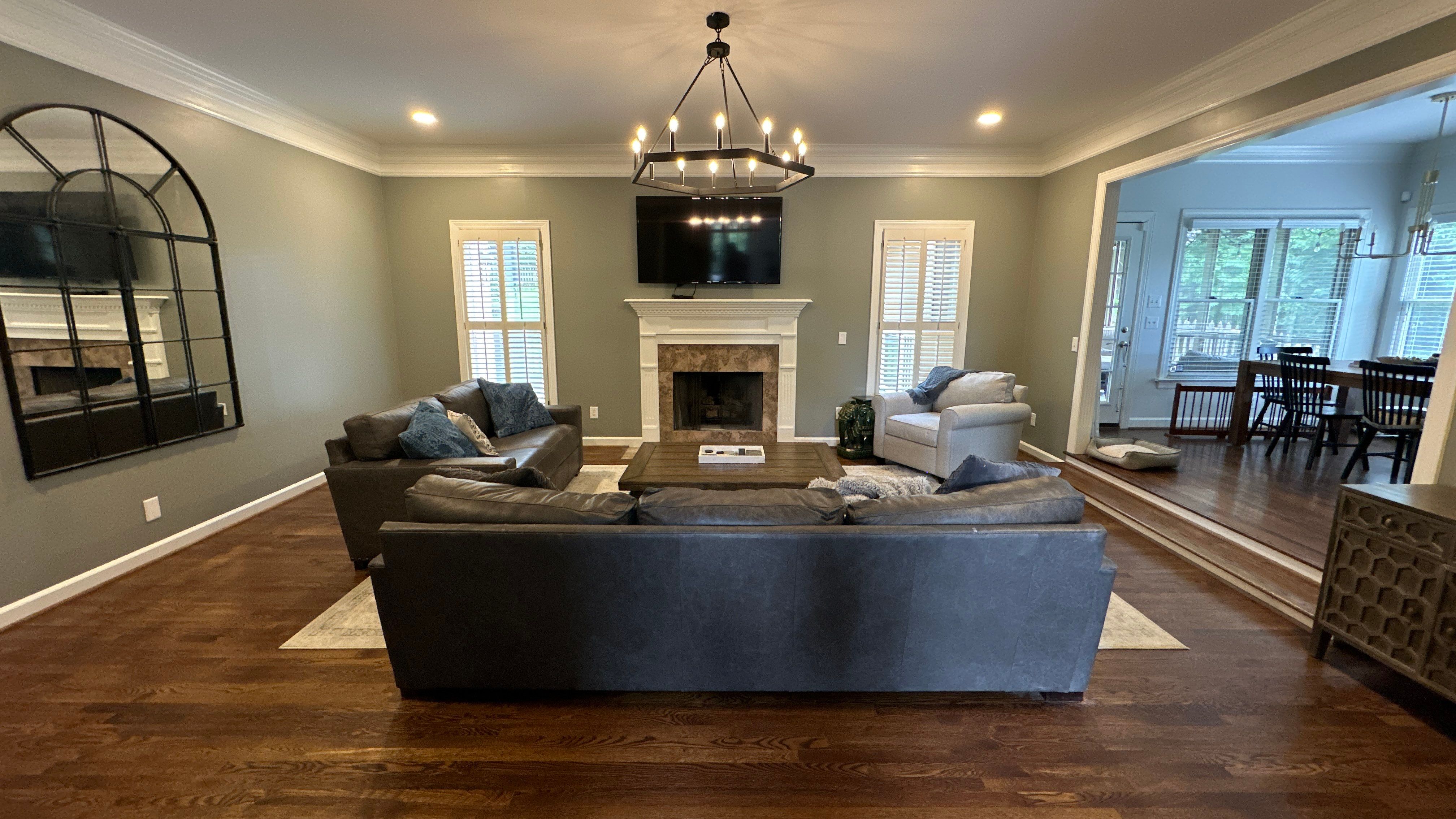 Interior Painting/Trim Work in Brentwood by Music City Improvements