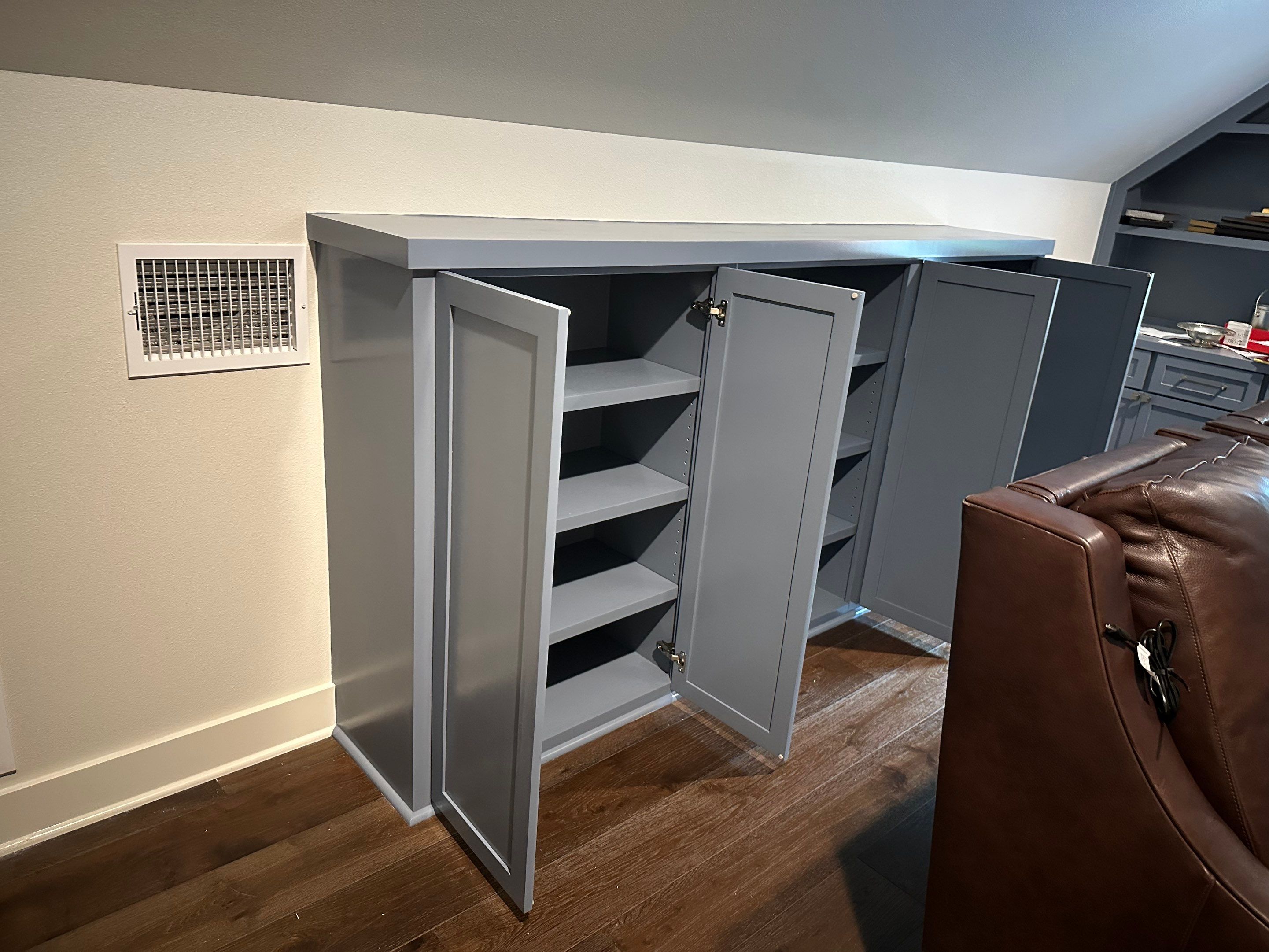 Custom Cabinet Painting | Hollytree, Tyler, TX 🎨✨ by Quality Coats Painting