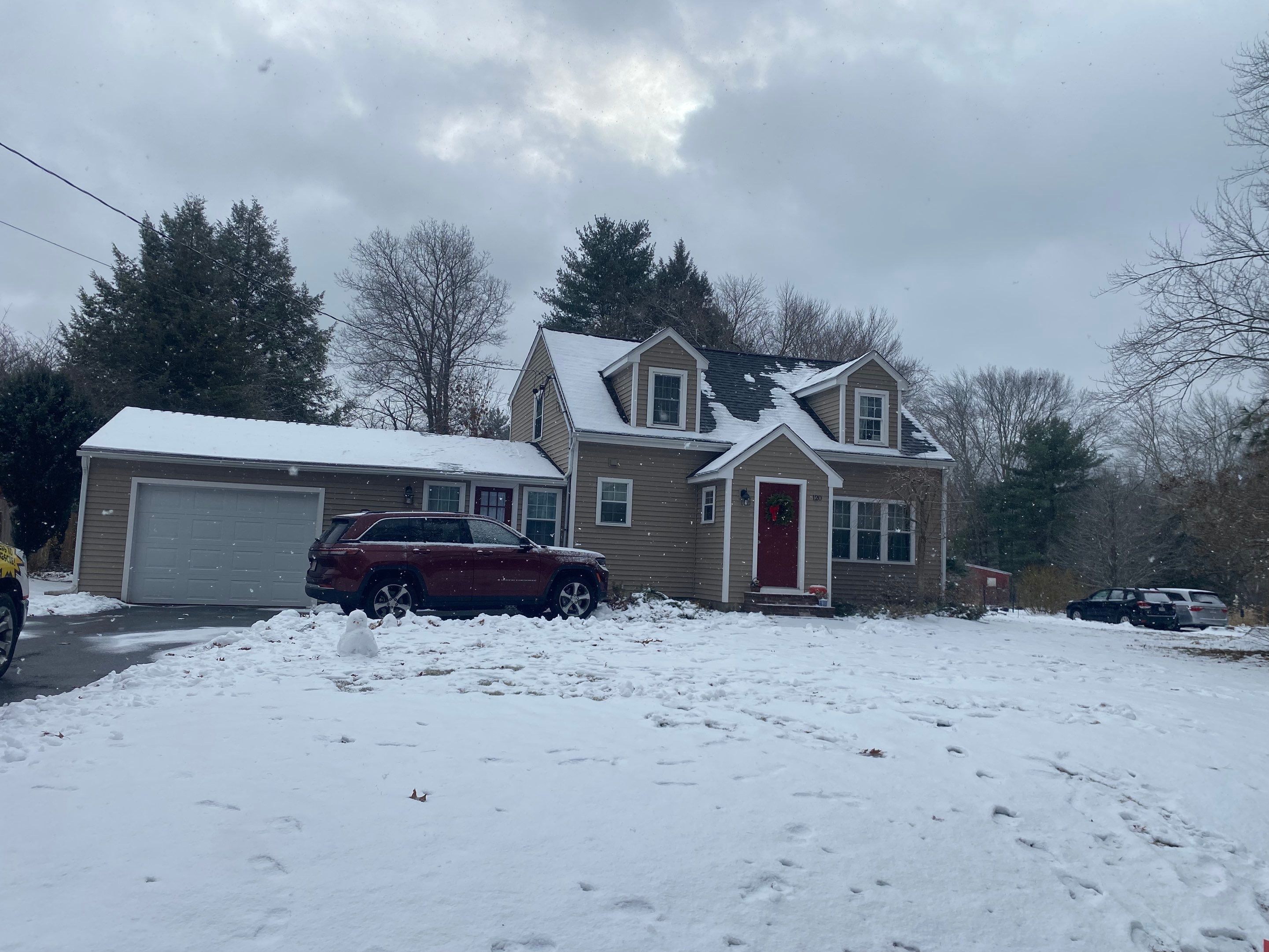 Siding & Roof repair by Mighty Dog Roofing of Greater Middlesex County