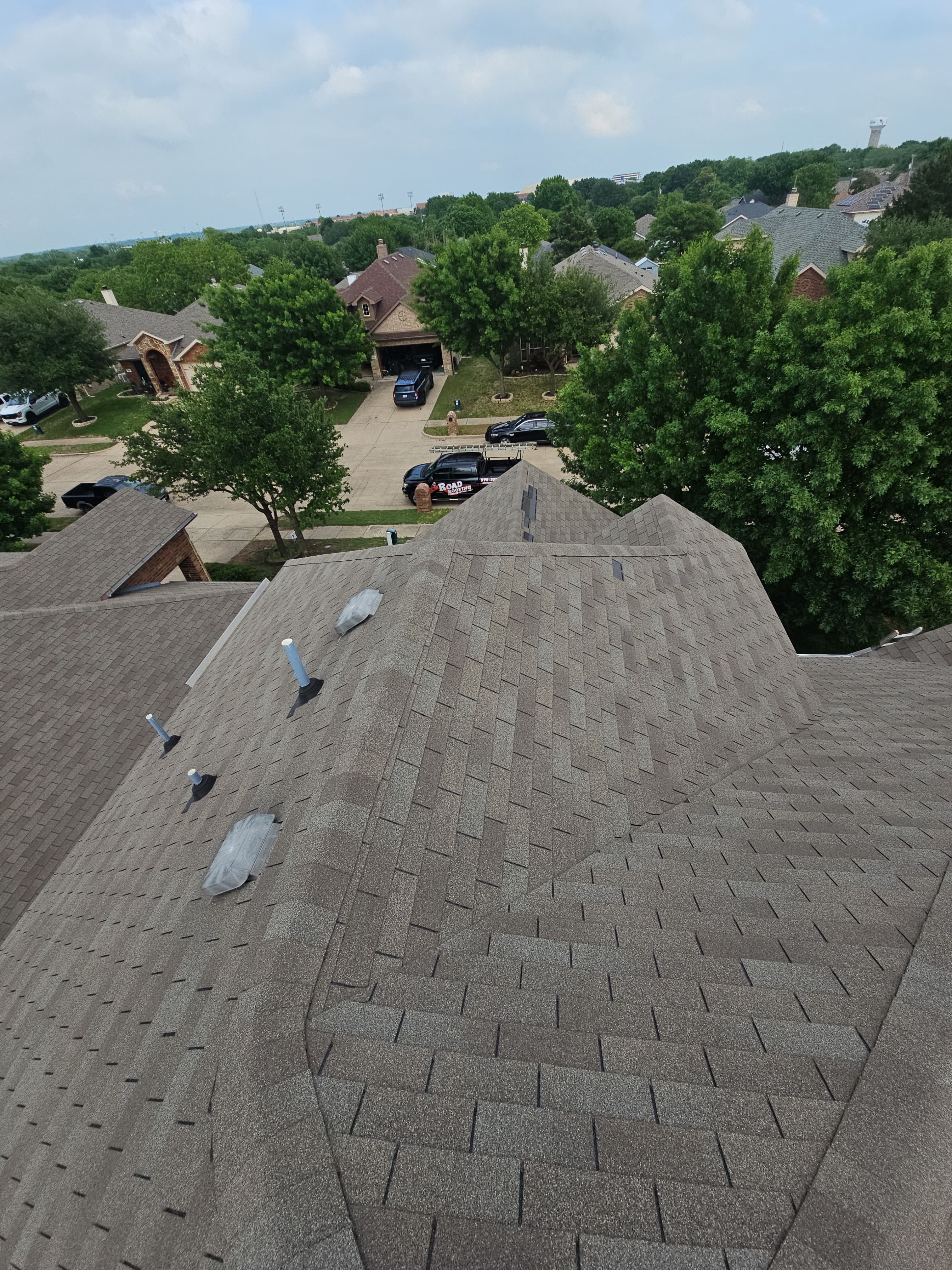 Extensive Wind Damage Repair in Midlothian, TX by road roofing llc