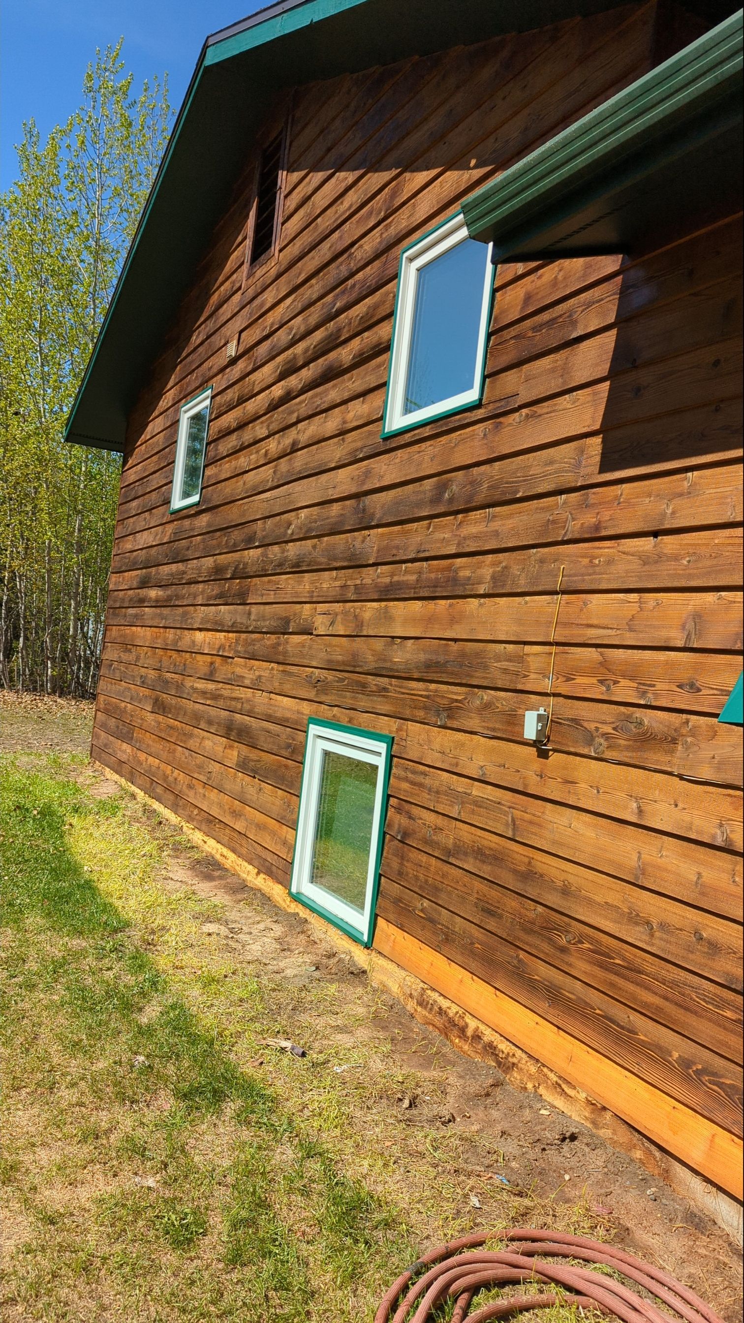 Wood Siding Restoration by Midnight Sun Painting