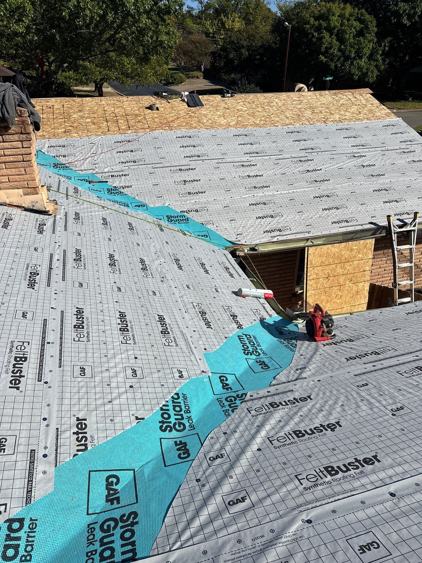 Project in Hrust  by Zeus Exteriors