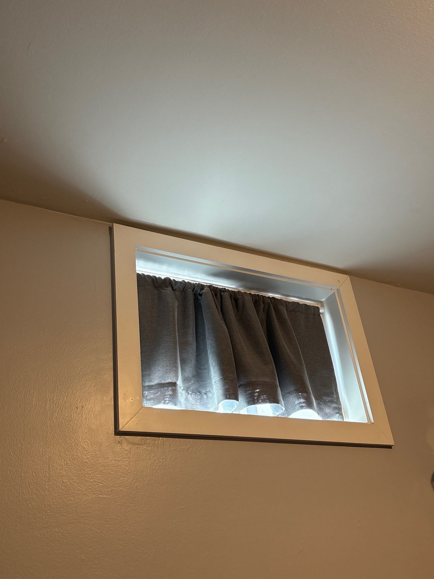Arvada Interior Drywall Repair and Horizontal Blind Installation by CompanyCam Sales Demo